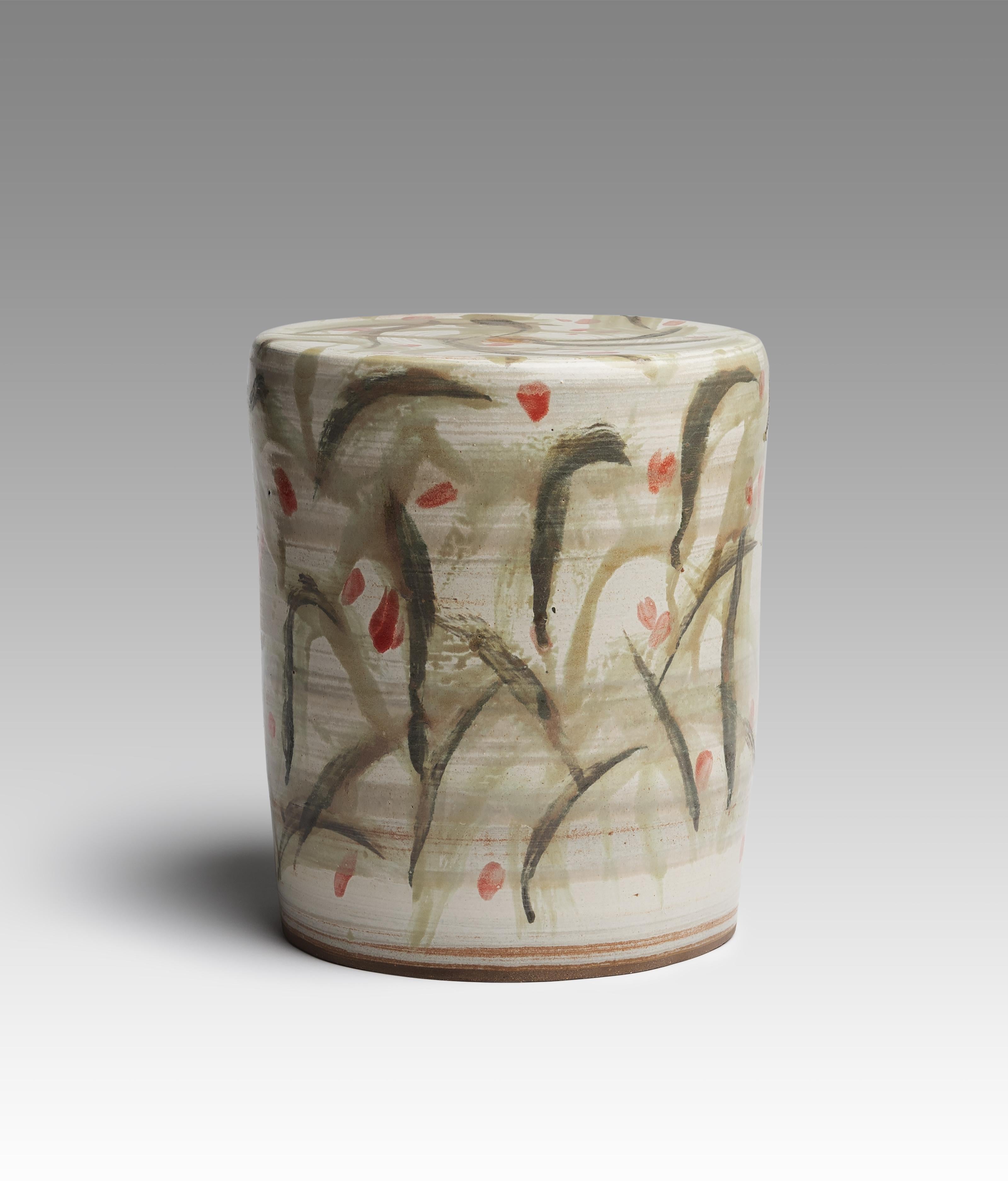 Functional and decorative stoneware object, crafted by pinching and coiling. 
The ceramic surface is applied either with a brush or by pouring. 
Each piece of this collection is unique.
This Functional and decorative object is served as both a