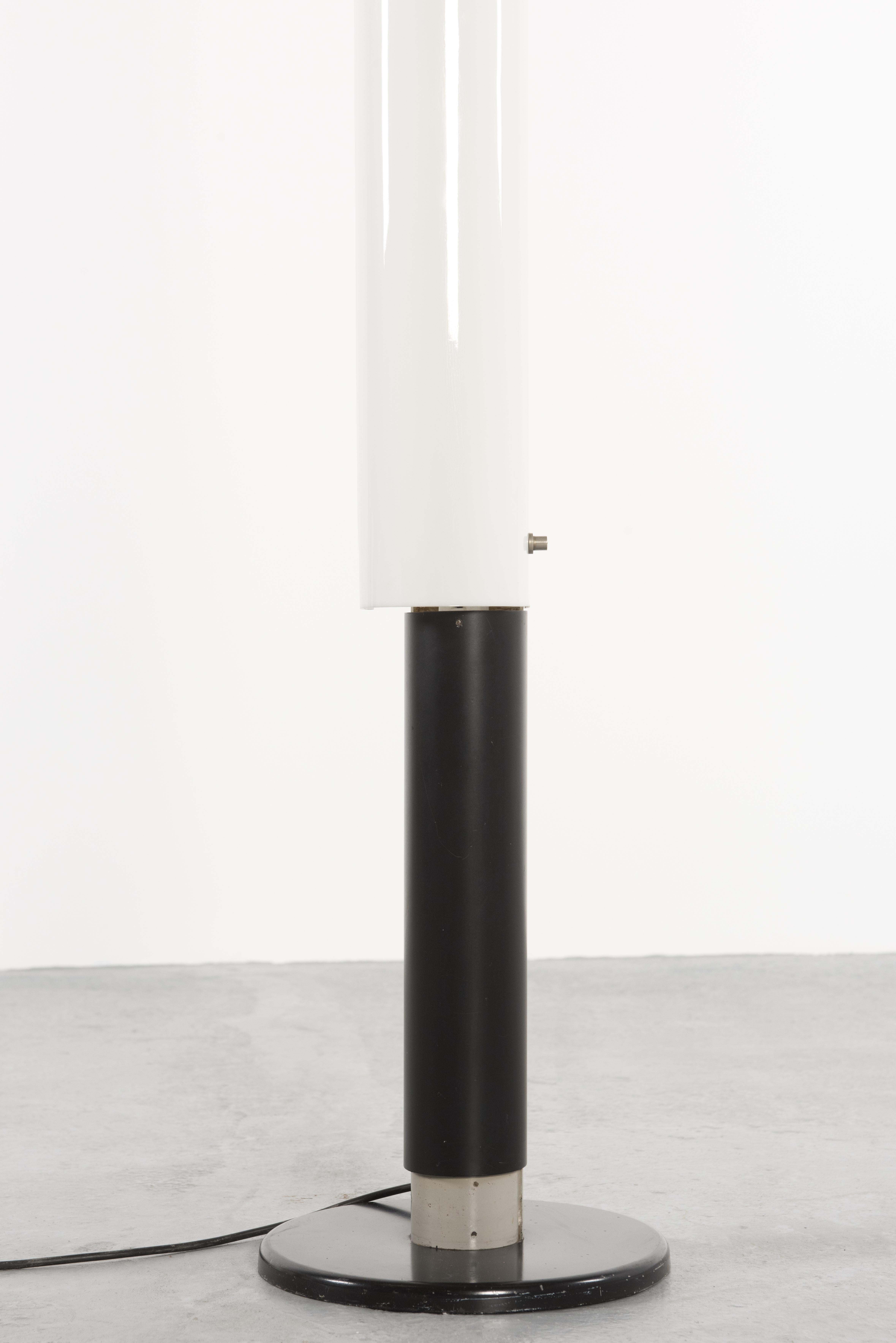 ST84 Floor Lamp by Johan Niegemann for Artiforte For Sale 2