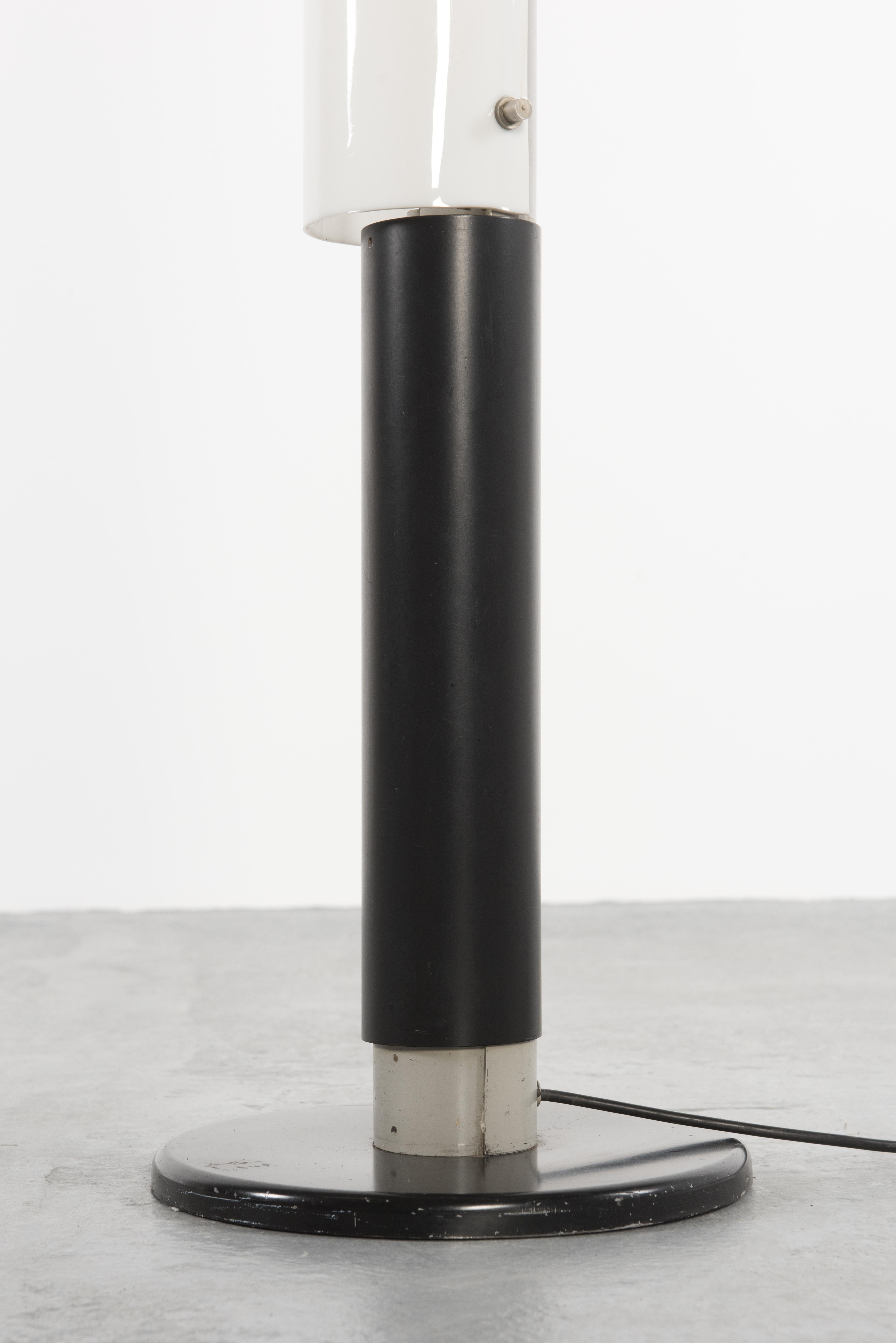 Dutch ST84 Floor Lamp by Johan Niegemann for Artiforte For Sale