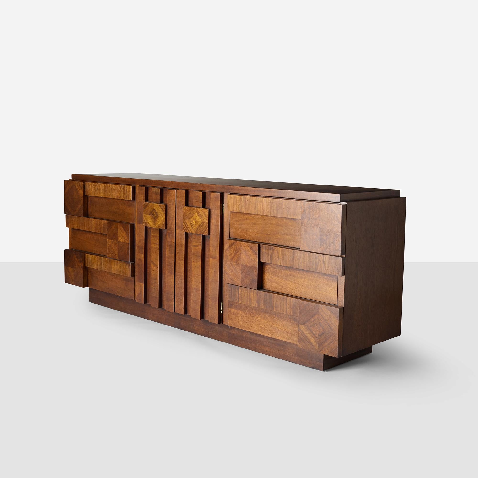 Staccato Brutalistische Kommode und Spiegel von Lane's (amerikanisch) im Angebot