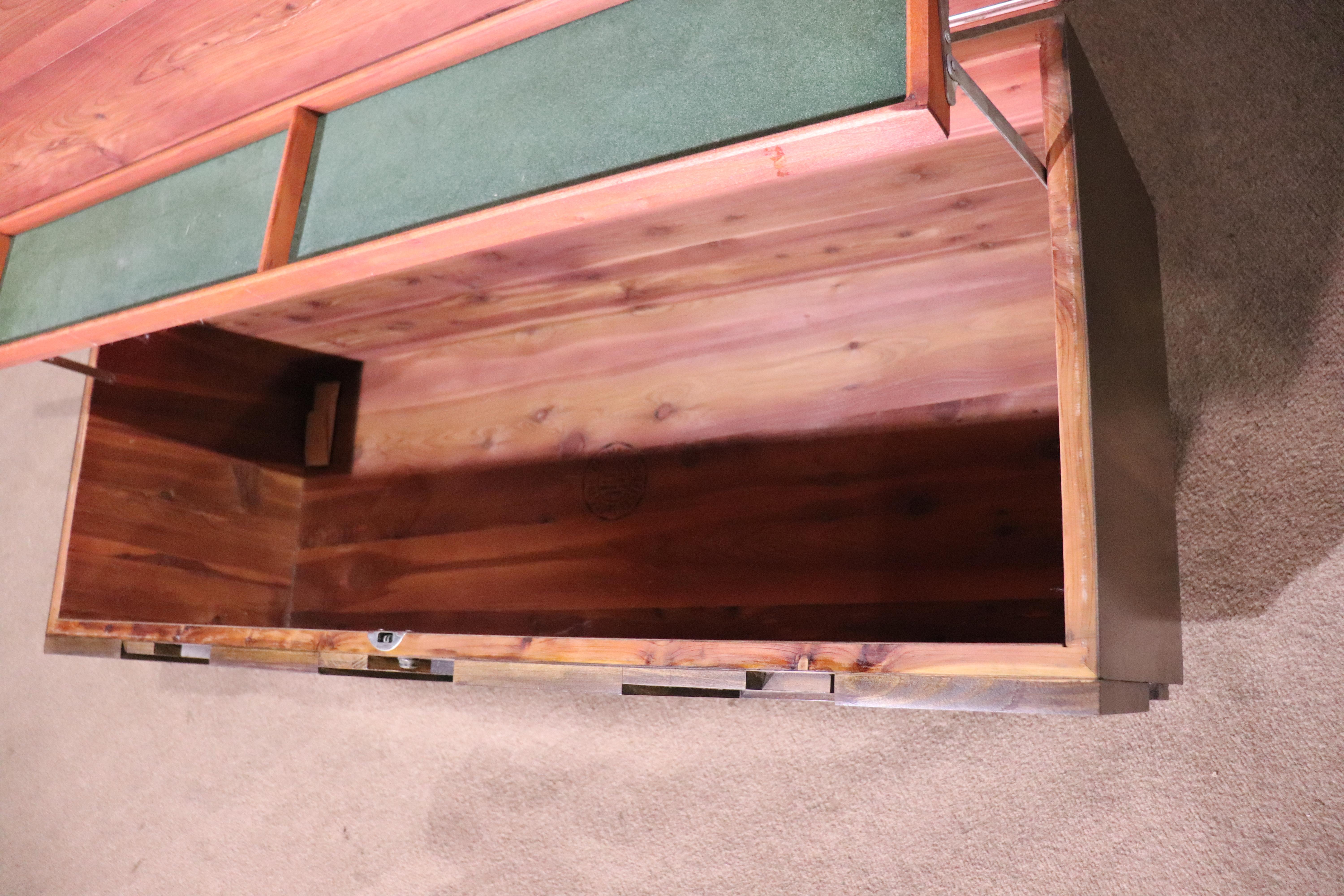 'Staccato' Cedar Chest by Lane Furniture For Sale 2