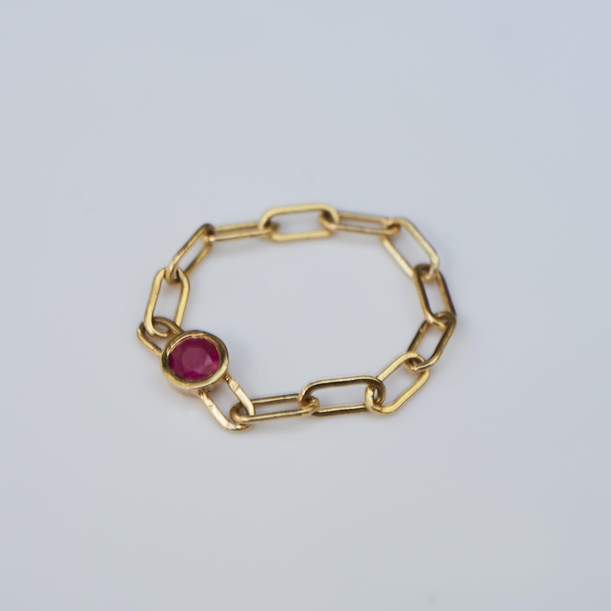 Stack Gold Chain Ring Pink Tourmaline 14K J Dauphin

Made in Los Angeles

Available for immediate delivery

Can be custom made in any size, with various gems: Sapphire, Diamond, ruby or opal. last 4 Images show different options of gem and size