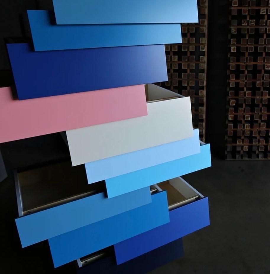Stack H1780 13 cassetti blu di Established & Sons In condizioni Nuovo in vendita a Beverly Hills, CA