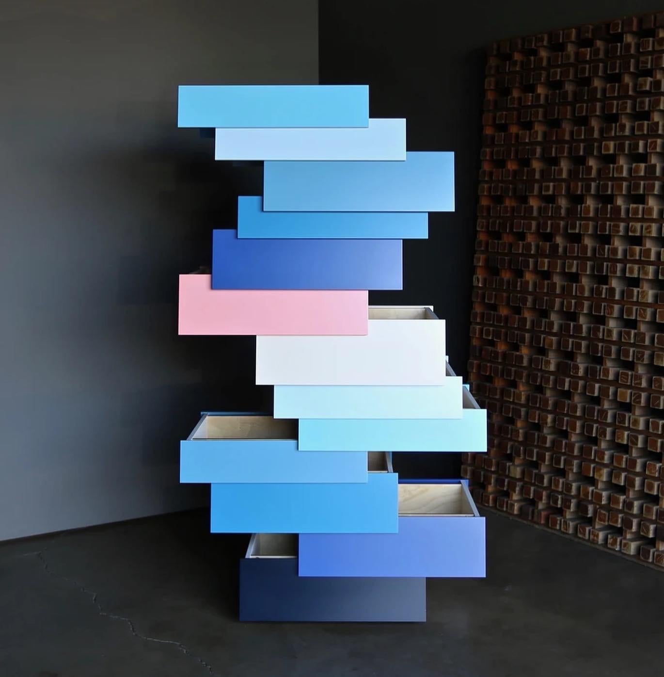 XXI secolo e contemporaneo Stack H1780 13 cassetti blu di Established & Sons in vendita