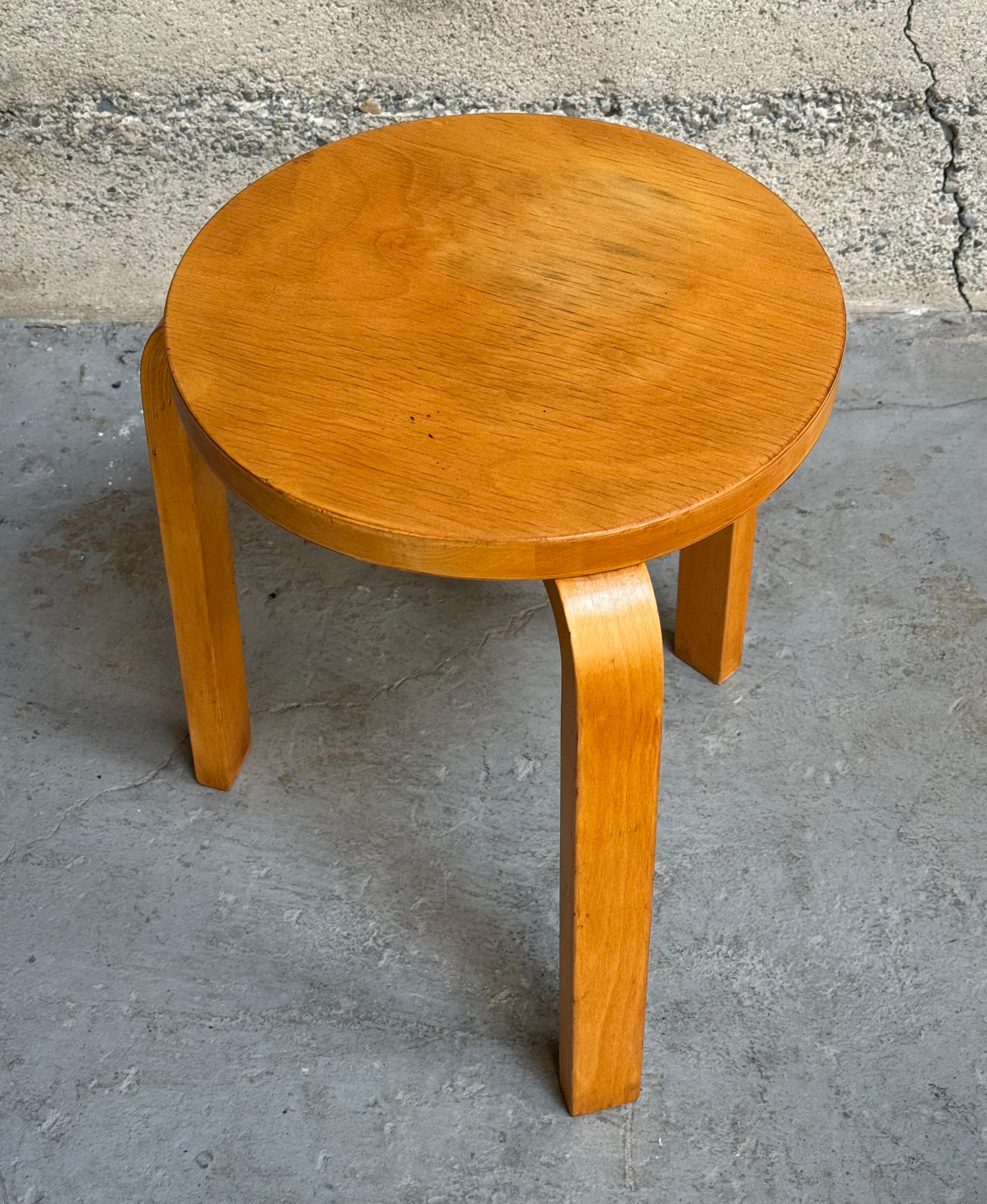 Stack of 4 1950s Alvar Aalto Model 60 Stools For Sale 8