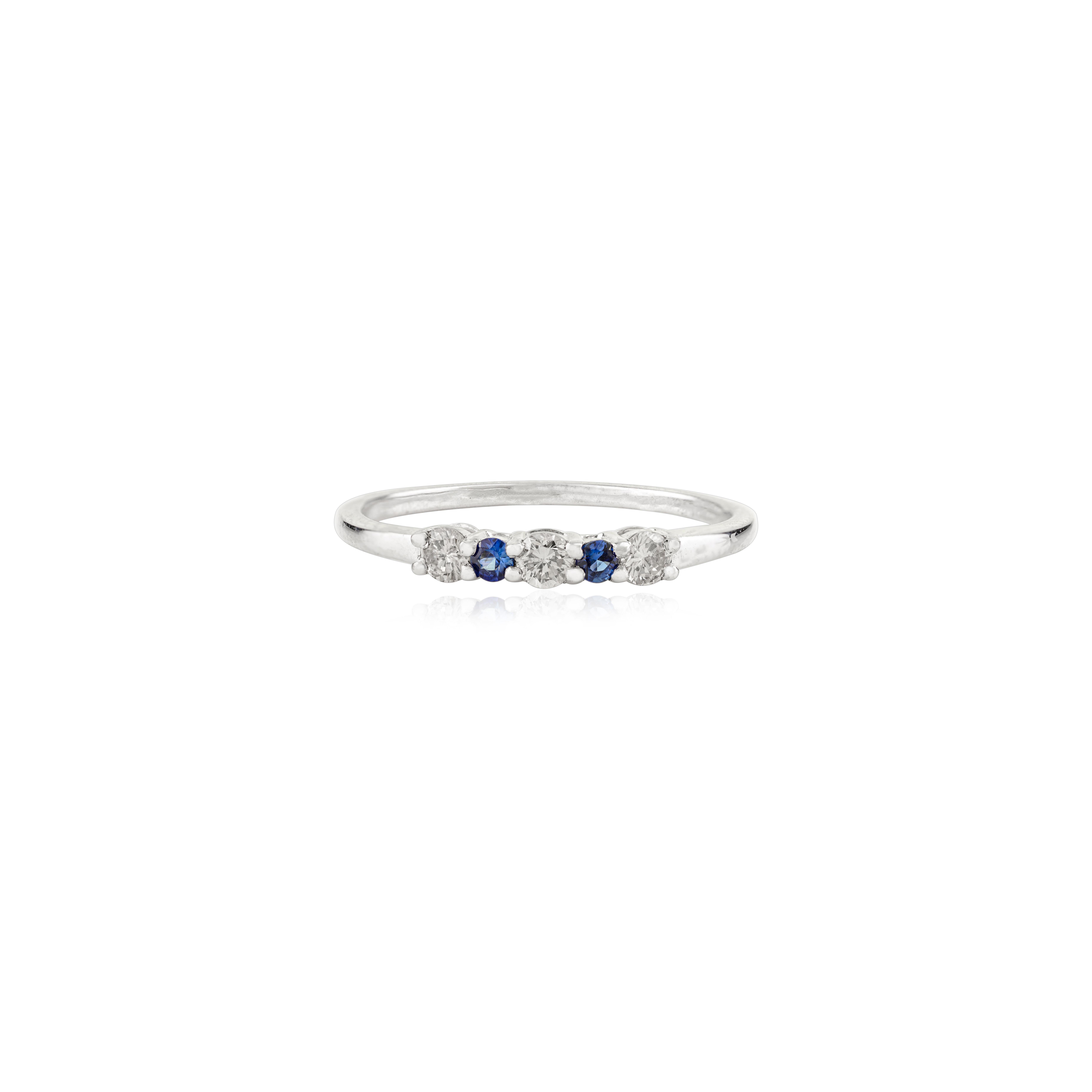 En venta: Anillo apilable de oro blanco de 14k con zafiro azul y diamantes Regalo de joyería  3