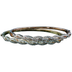 Stackable 18 Karat Diamond Bangles with 1.60 Carat of Round Brilliant Diamonds
