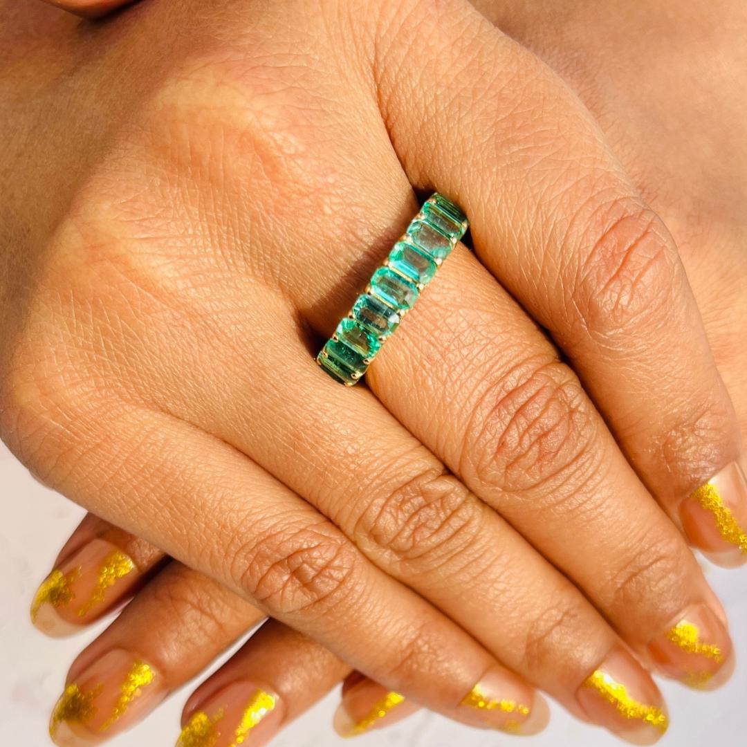 For Sale:  Stackable 5.46 Carat Emerald Cut Emerald Eternity Band Ring in 14K Yellow Gold 6