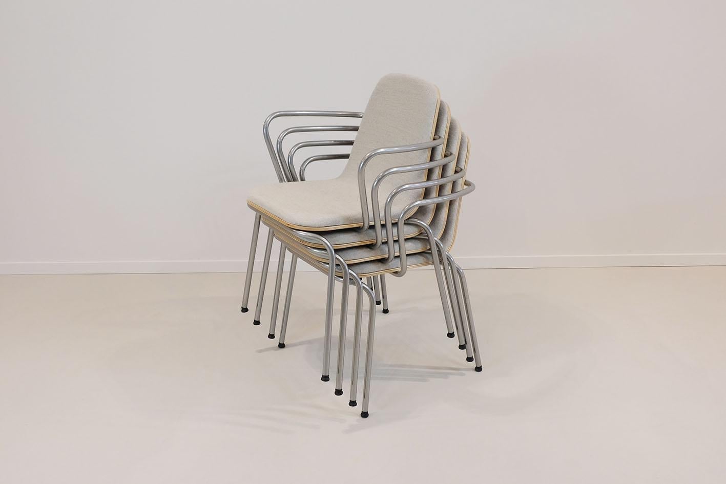 Sillones apilables de estilo de mediados de siglo, modernos y hechos nuevos. Holandés en venta