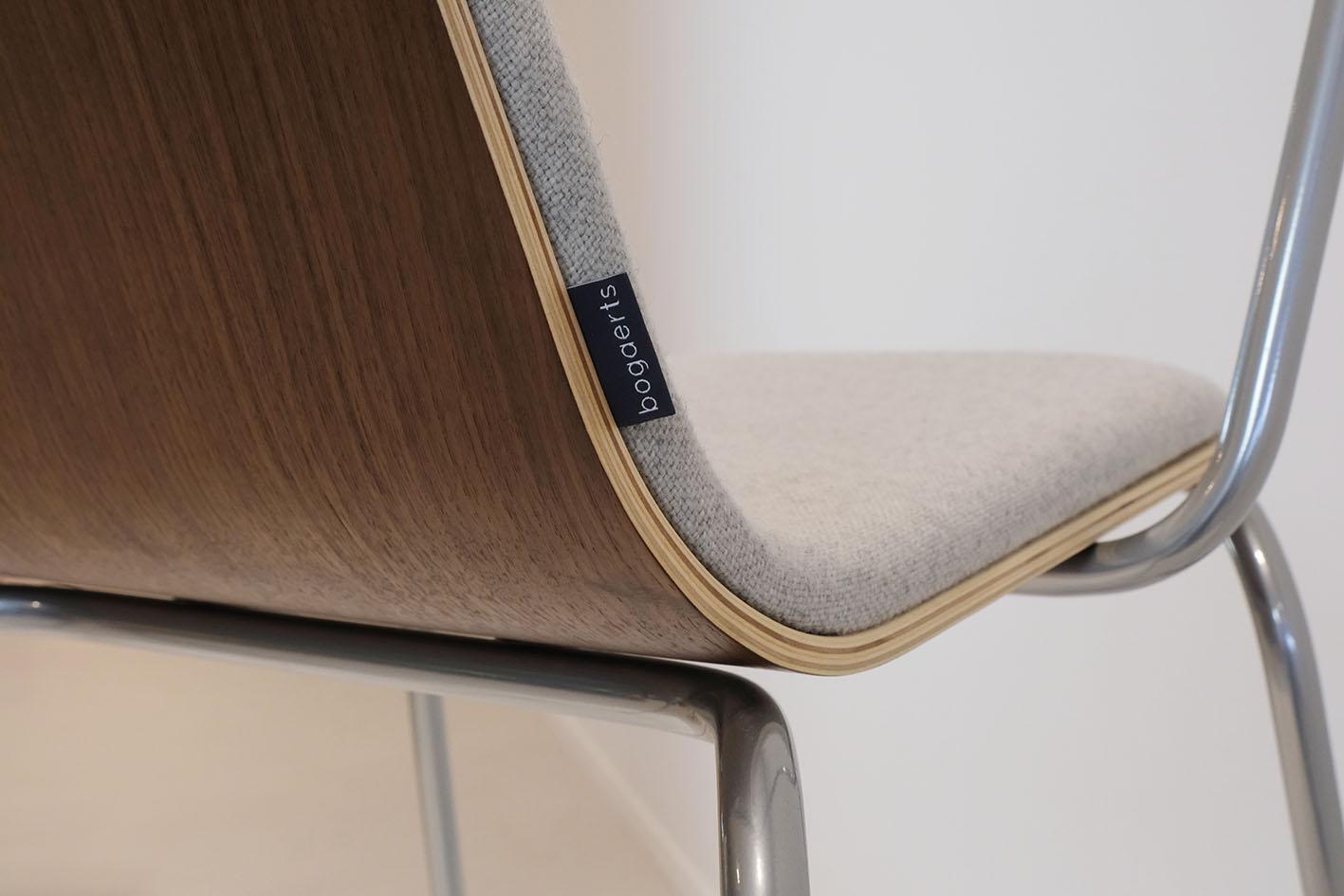 Sillones apilables de estilo de mediados de siglo, modernos y hechos nuevos. en Nuevo estado para la venta en Best, NL