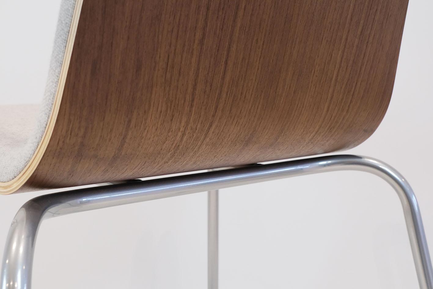 Sillones apilables de estilo de mediados de siglo, modernos y hechos nuevos. Siglo XXI y contemporáneo en venta