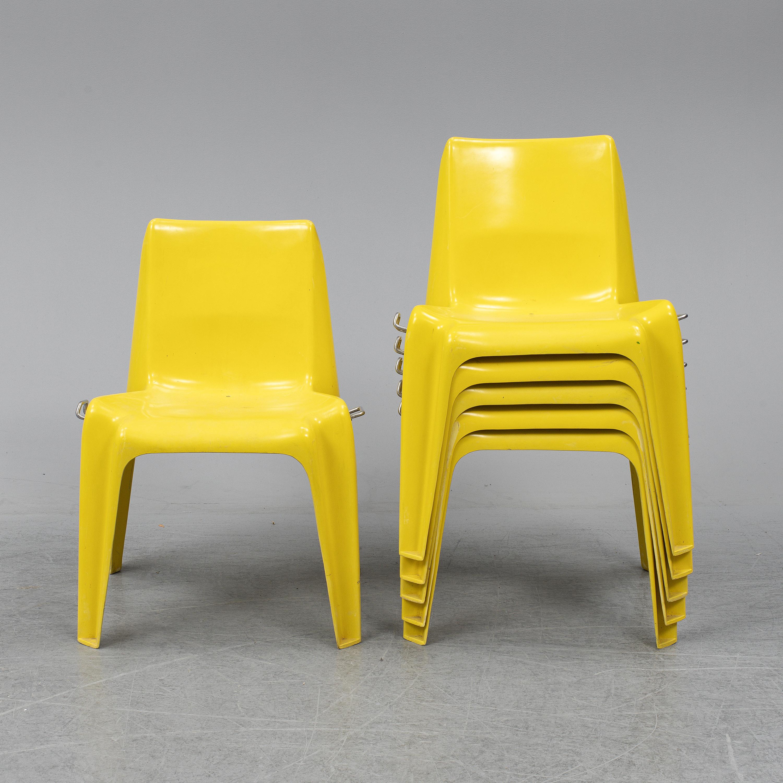 First edition of the model BA 1171 chairs designed by architect and designer Helmut Bätzner in 1964 for Bofinger in Germany. The stackable Bofinger chair was the first chair made in fiberglass reinforced polyester developed to be produced in one