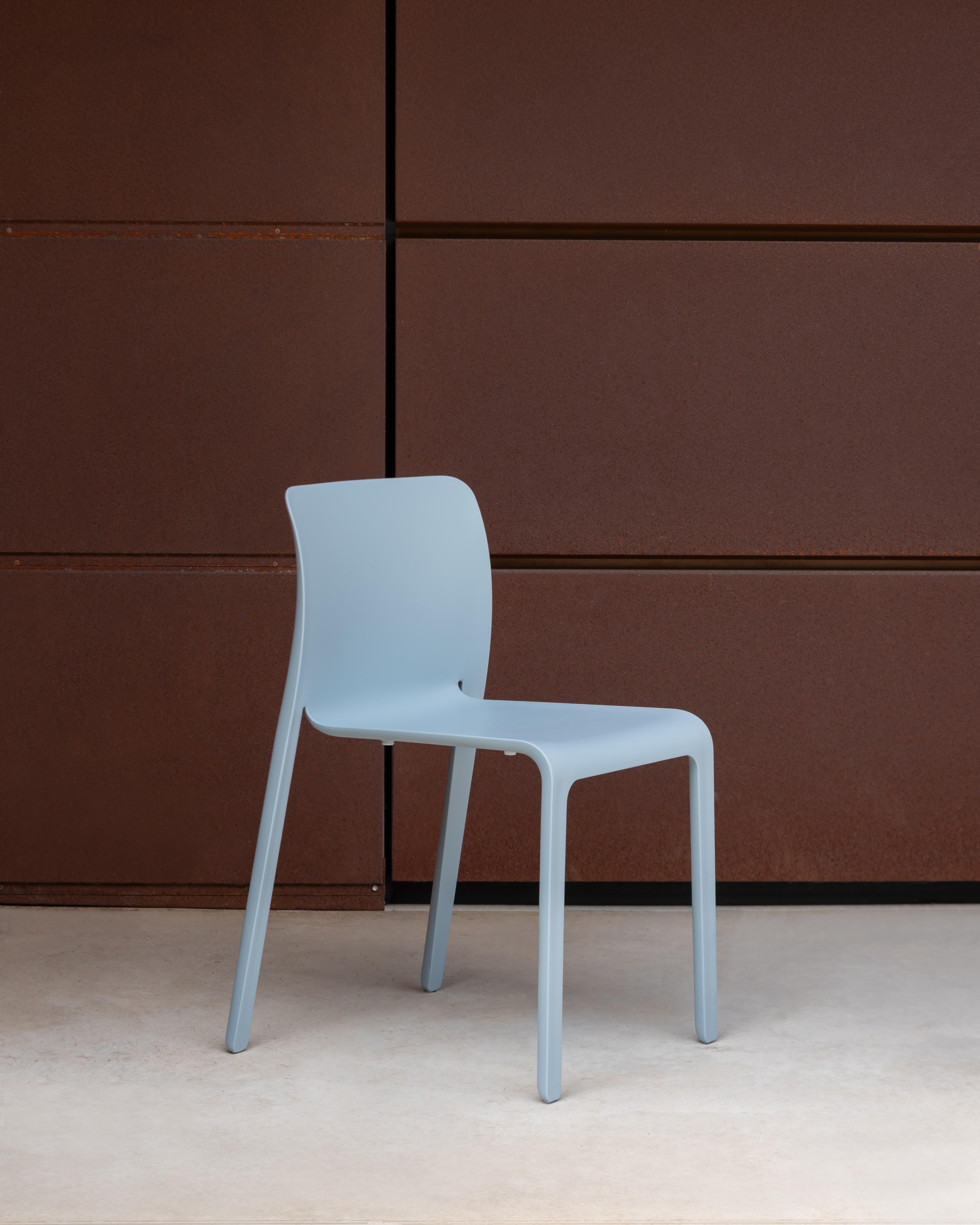 Magis Me Blue Rocker Chair Stackable chair Magis First - Stefano Giovannoni - Light Blue - Set of ...
