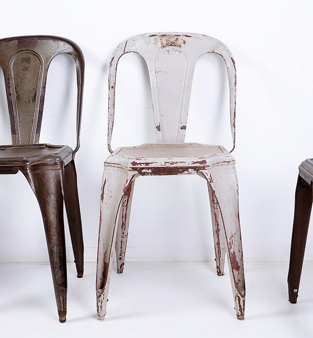 Stackable Industrial Bistro Chairs by Fibrocit of Belgium - 4 available - 1950s
Industrial - Mid Century - Vintage - Chairs
Measures : 40cmx51cm H: 81cm SH: 44.5cm
Materials : Metal - Metal/wood 