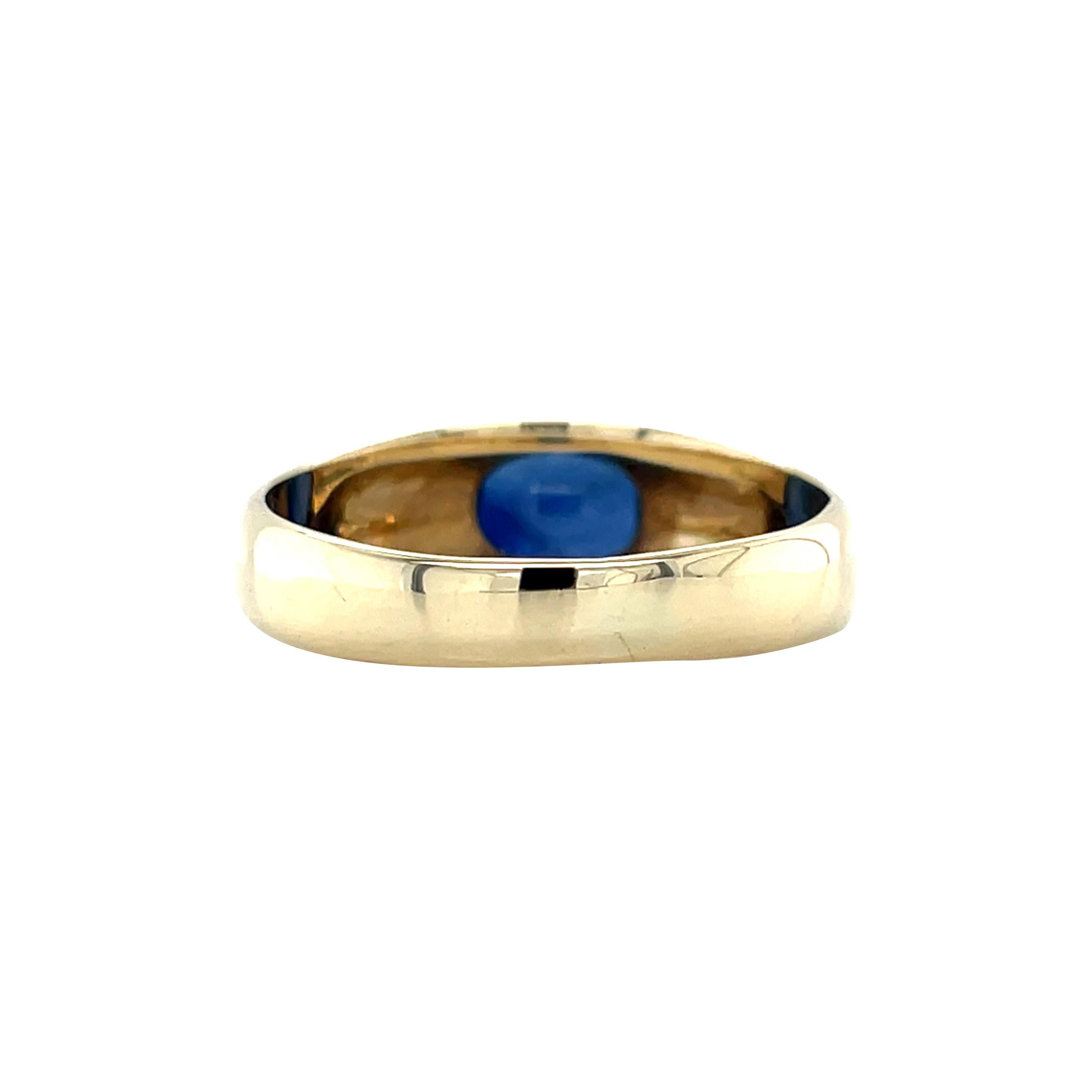 Anello impilabile con zaffiro naturale, fascia di zaffiri blu ovali East West, giallo 14 carati In condizioni buone a AMSTERDAM, NL