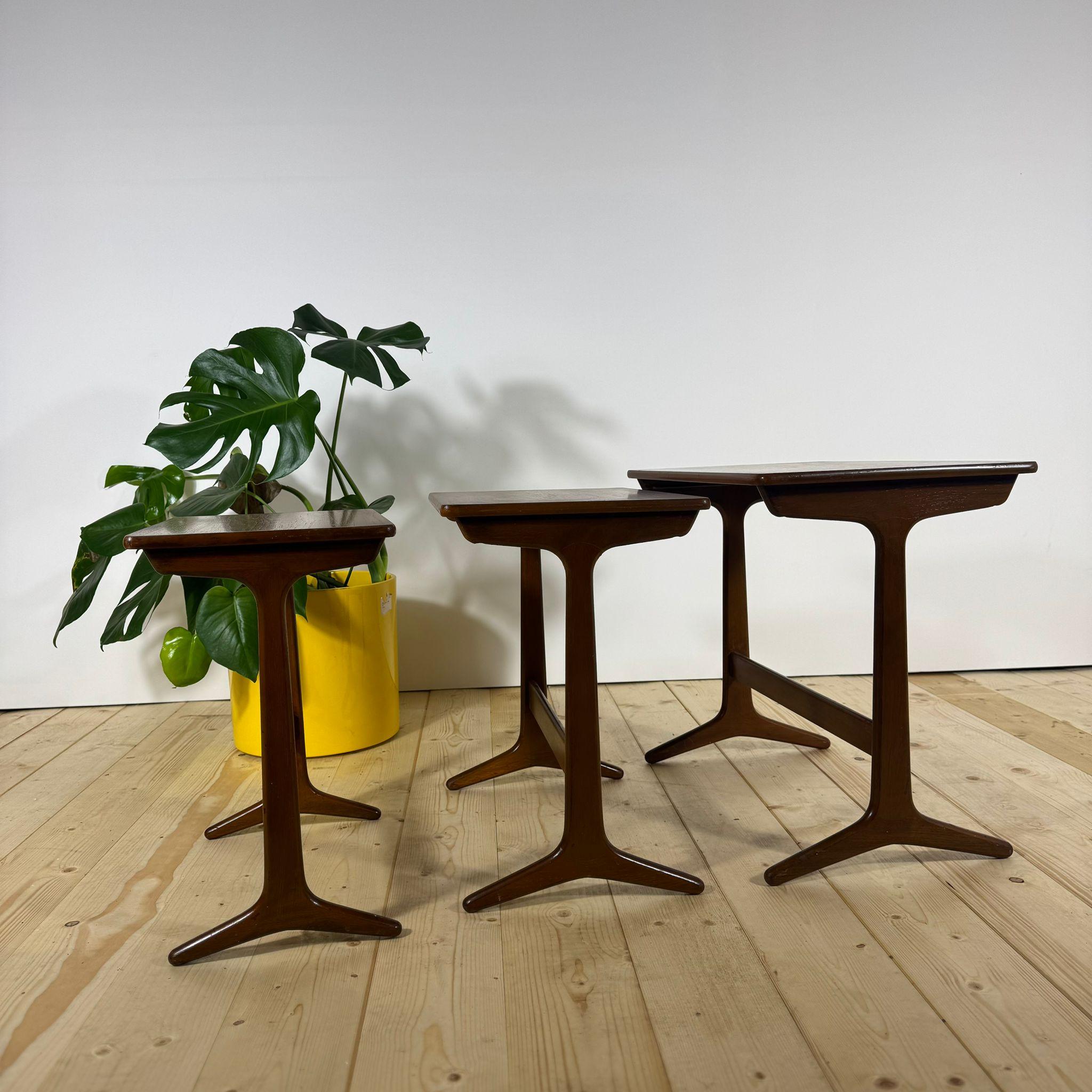 Mid-Century Modern Tables empilables, Erling Torvits pour Heltborg Møbler, années 1960 en vente