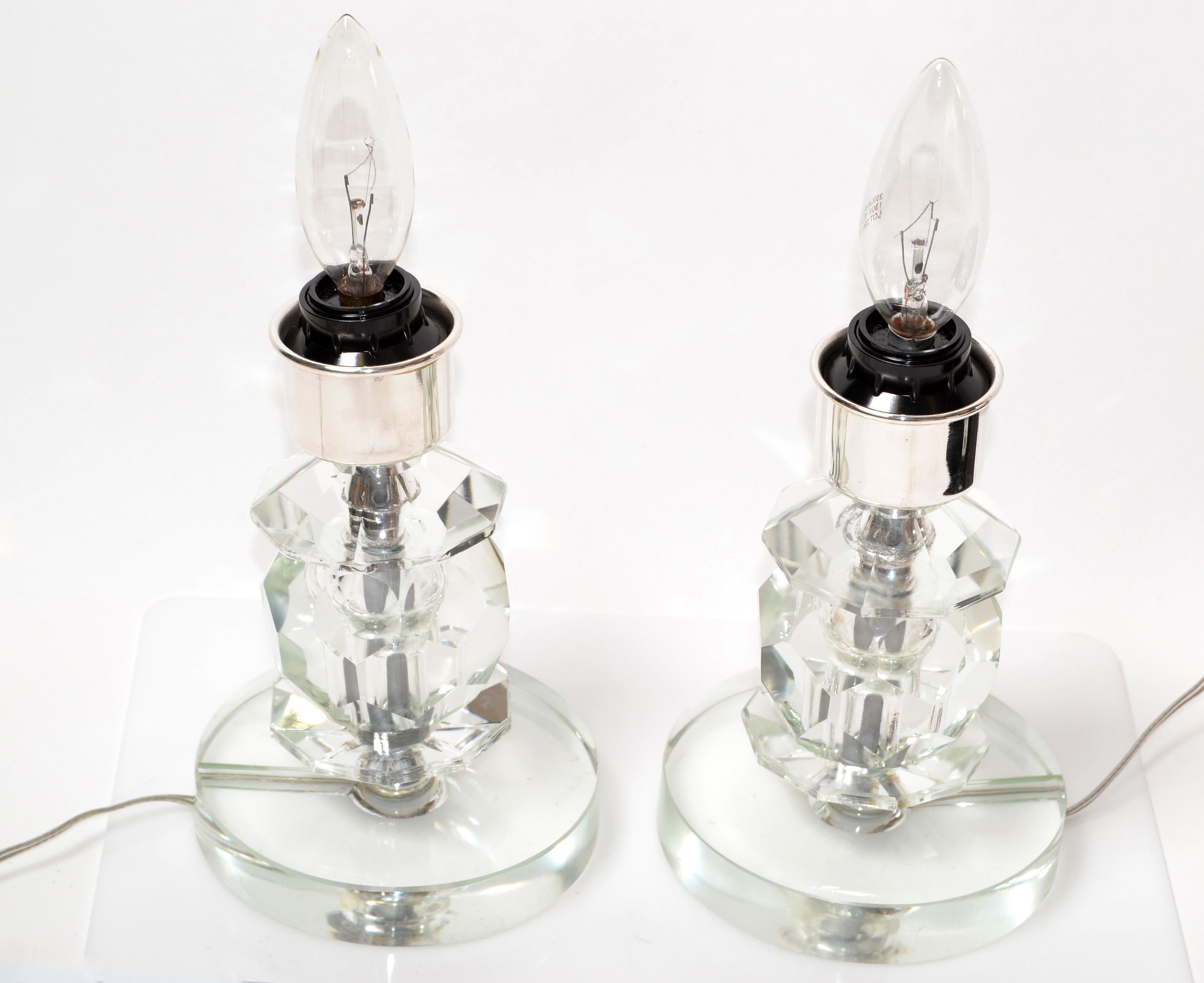 Stacked Crystal Glass & Chrome Table Lamps, a Pair In Good Condition For Sale In Miami, FL