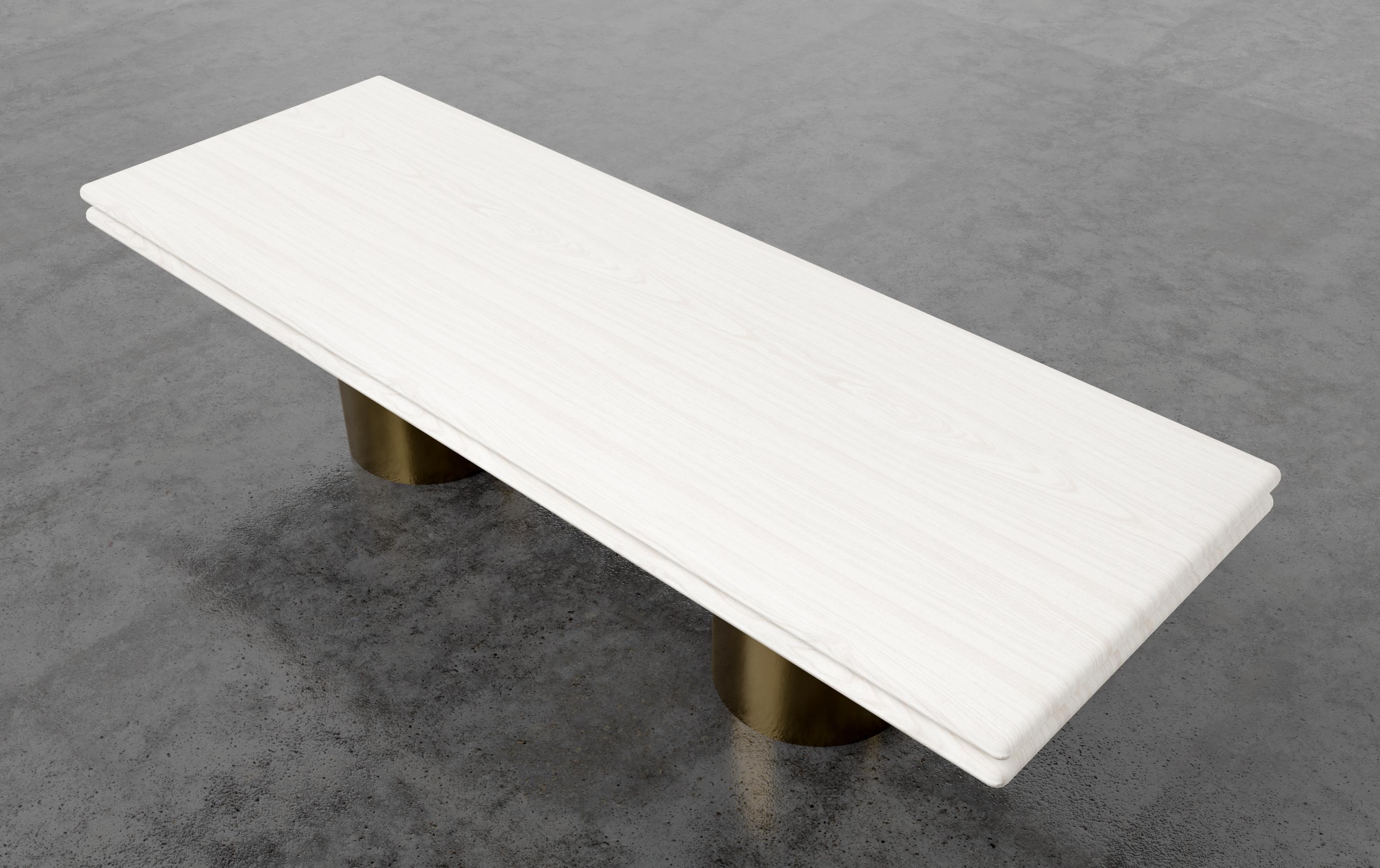 Américain TABLE À MANGER STACKED - Table de salle à manger moderne en bois avec incrustation et bases en métal en vente