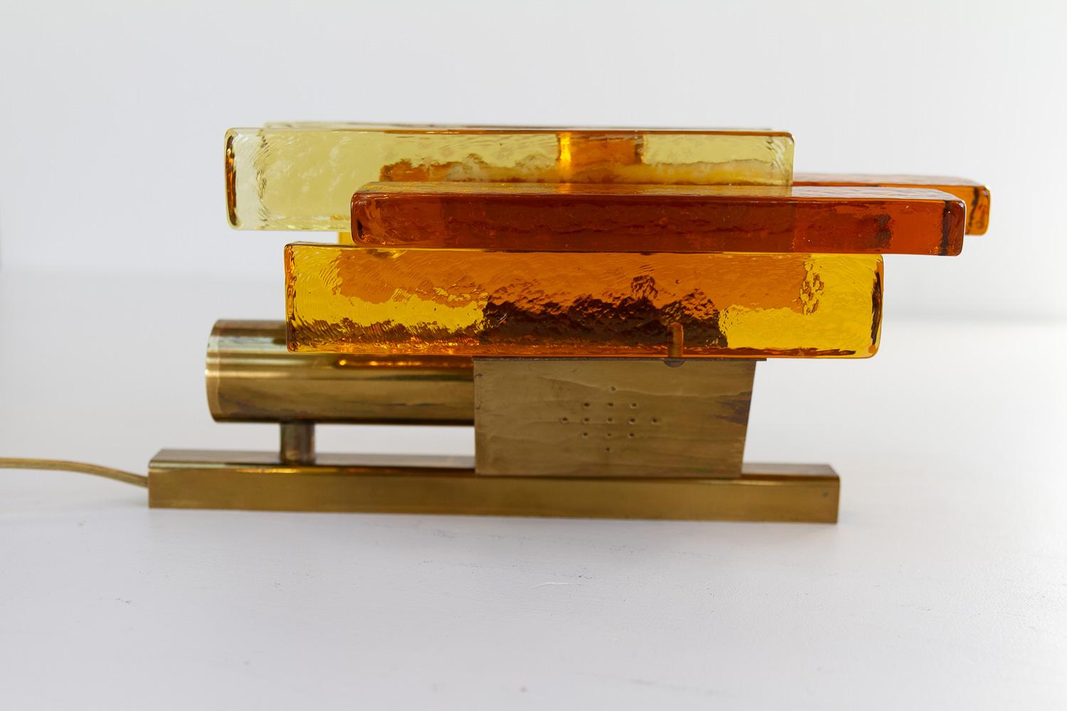 Aplique apilado de cristal y latón de Svend Aage Holm Sørensen, década de 1960. en venta 8