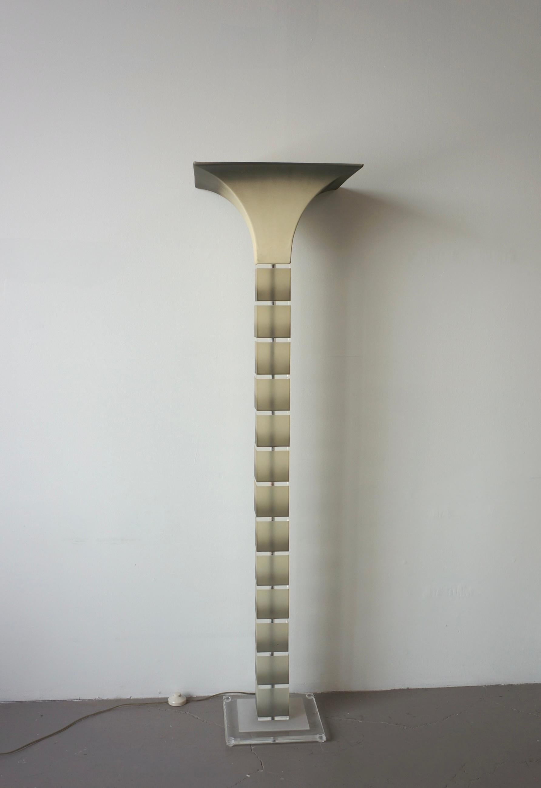 Stunning Stacked floor lamp in clear lucite and grey ombré acrylic made in the 1980s. This elegant design is in the style of Roger Rougier. The acrylic and lucite stacks can be turned and adjusted to different angles. This lucite floor lamp gives a