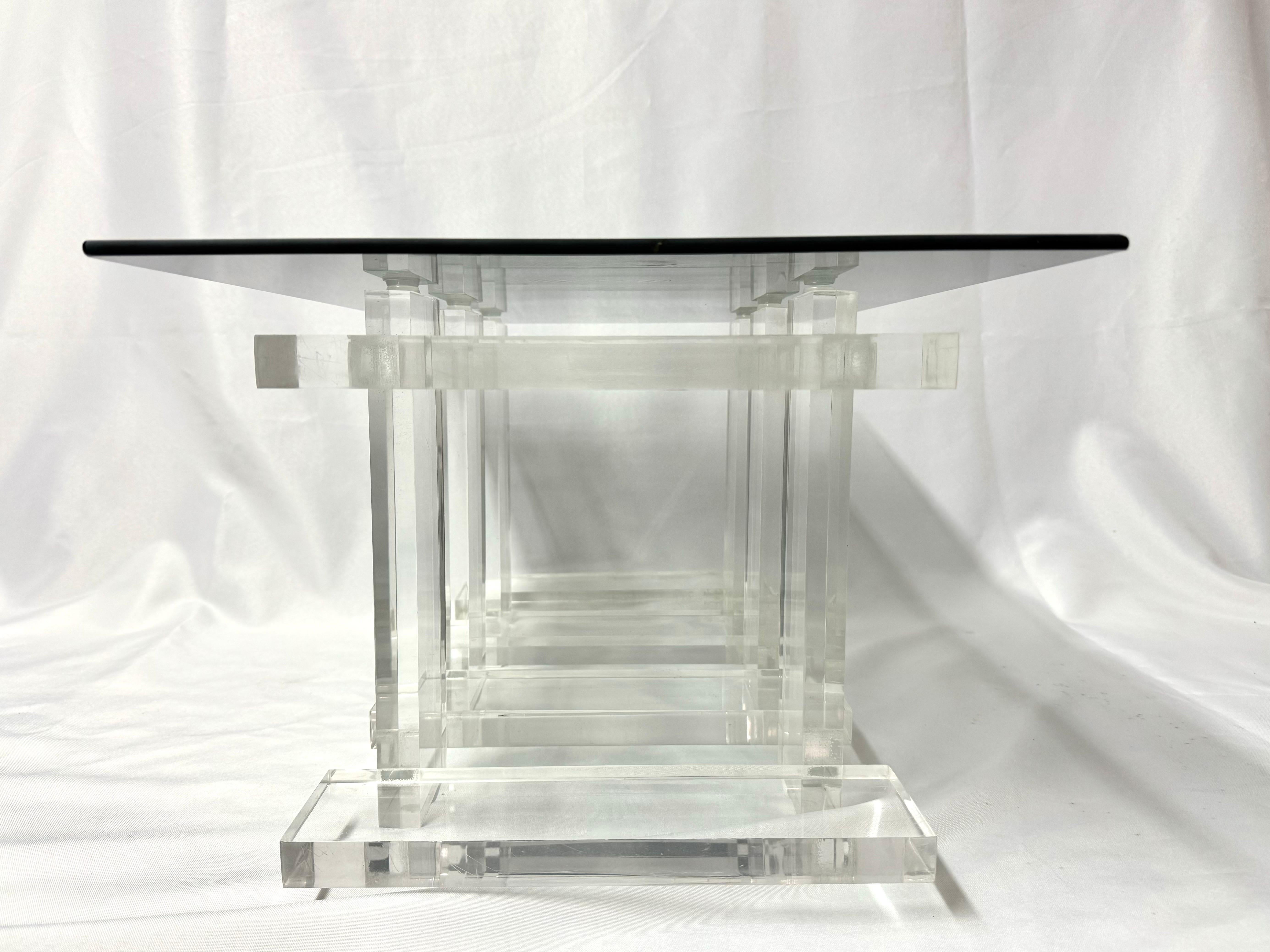 Mesa auxiliar apilada de lucita y cristal ahumado en venta 7