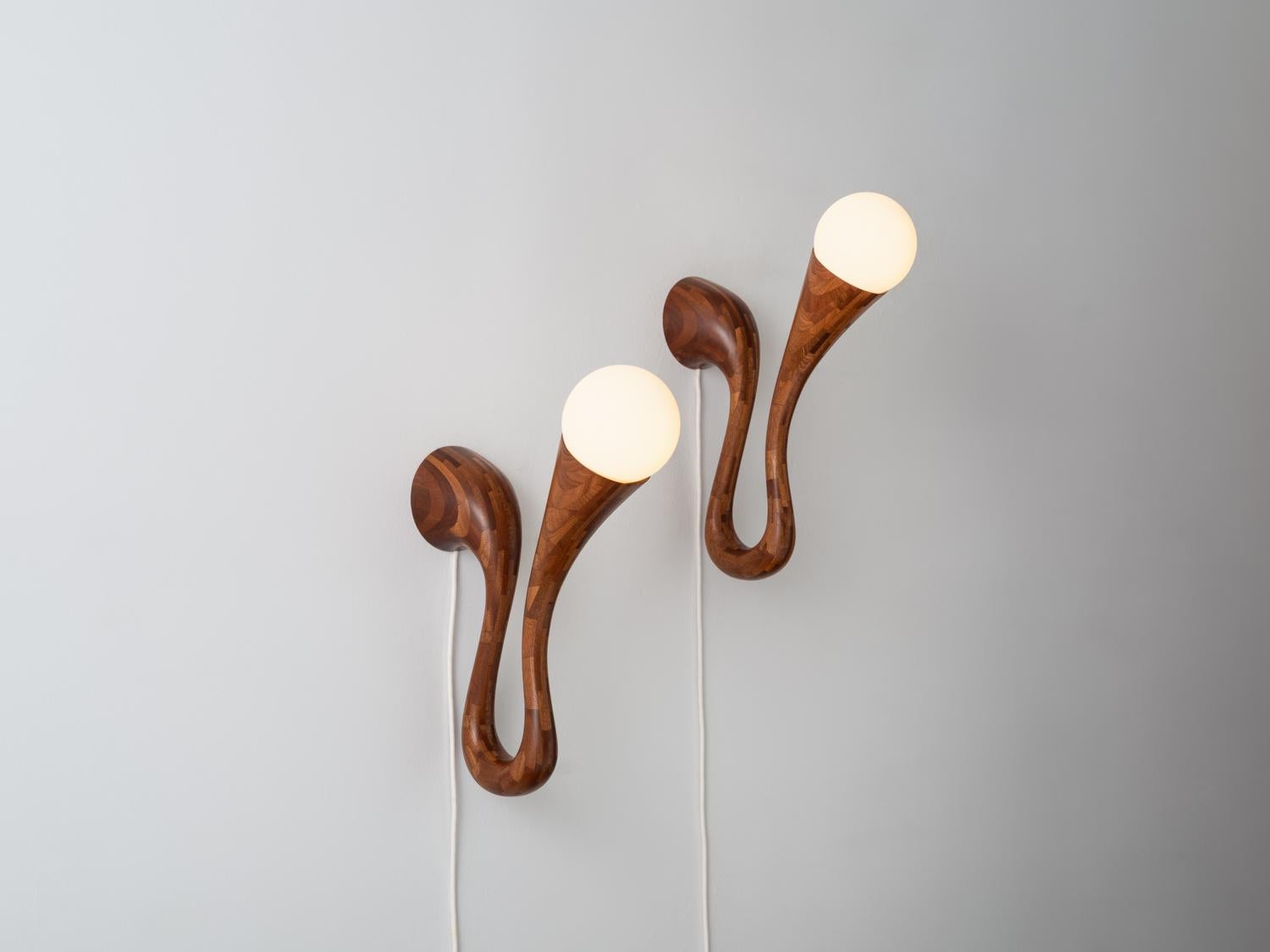 Americano La Sconce STACKED in mogano n.2, di Richard Haining, è disponibile ora in coppia in vendita