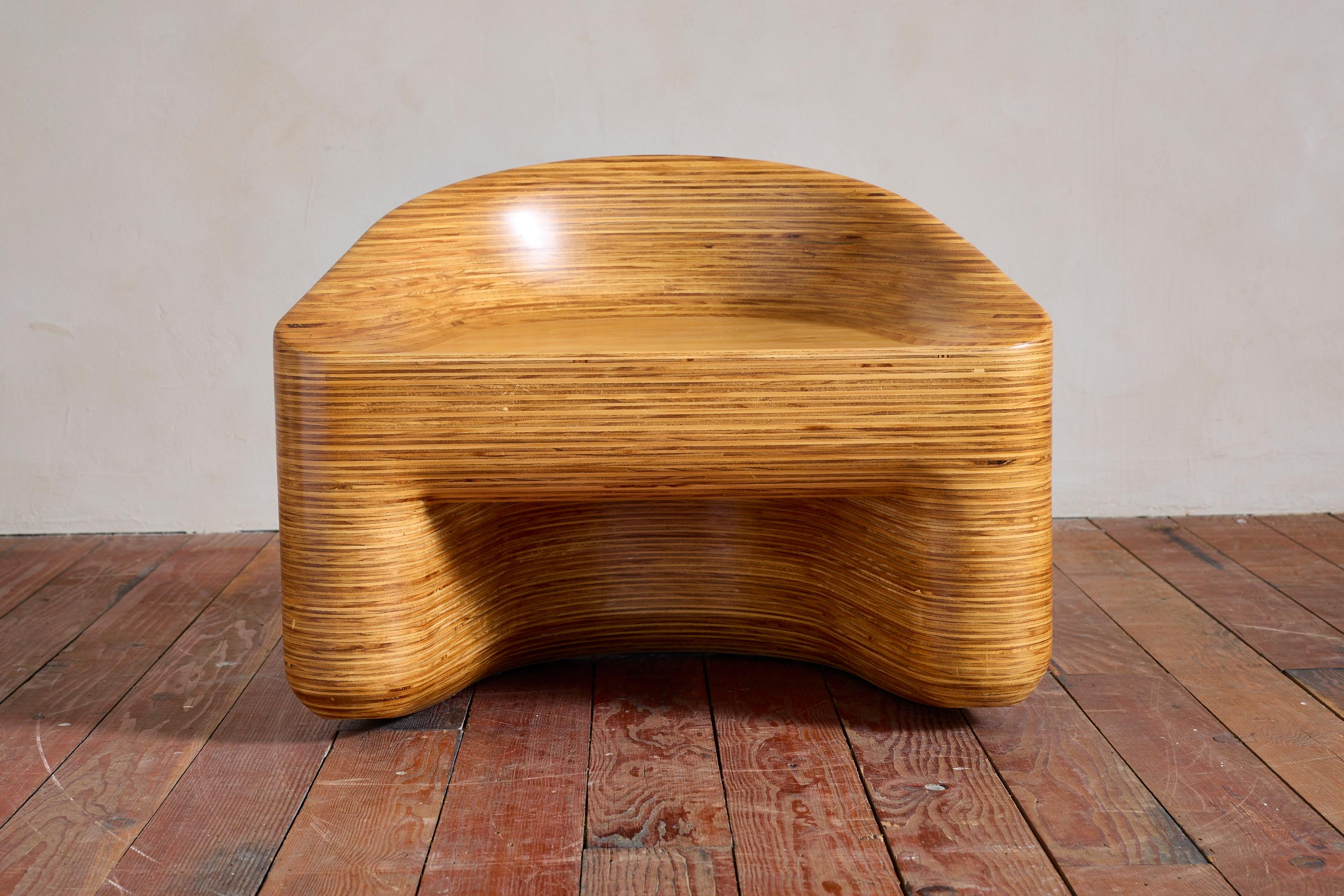 Stacked Molded Plywood Chairs in vendita 6