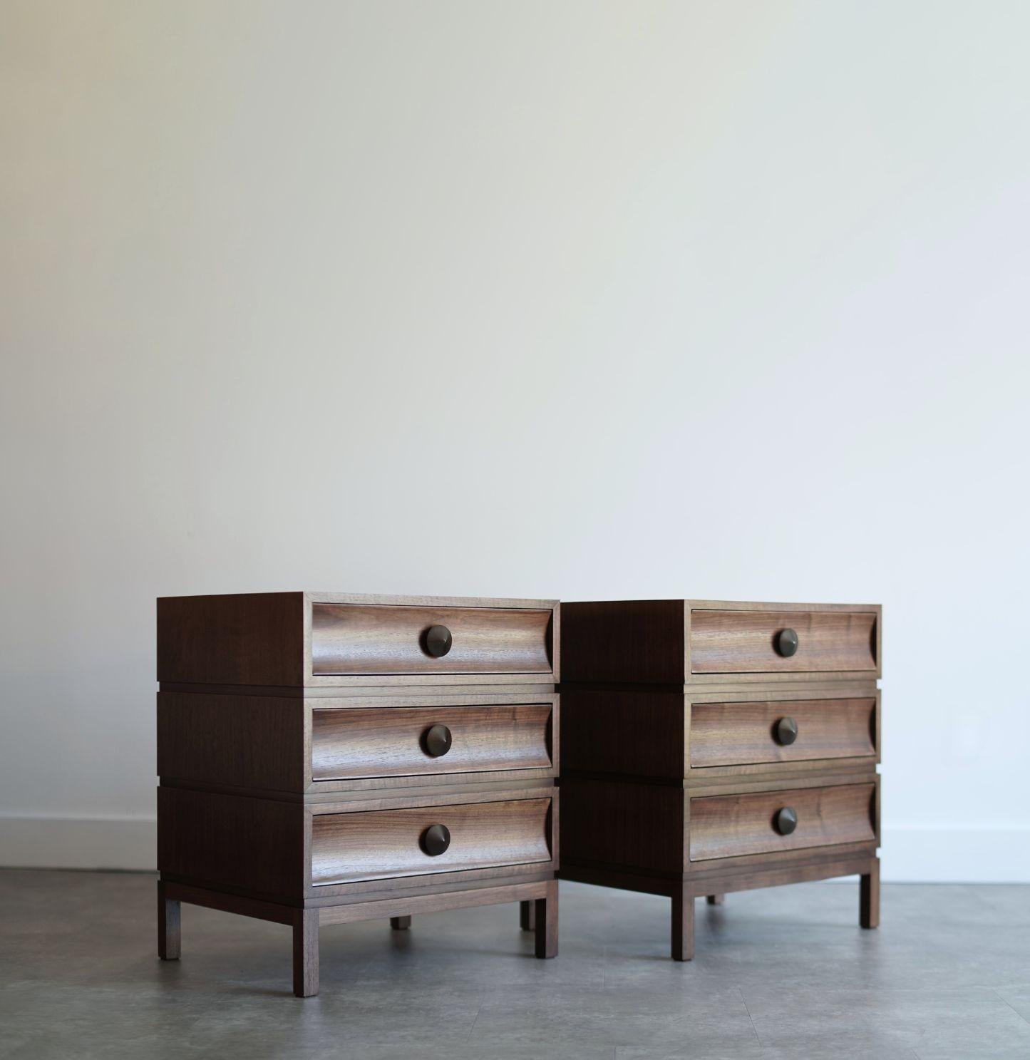 Inspired by the iconic designer Paul Frankl, this rustic modern bedside tables blend timeless elegance with contemporary flair. The subtly curved fronts create a playful asymmetry, while notched sides add a unique touch, forming intriguing squares