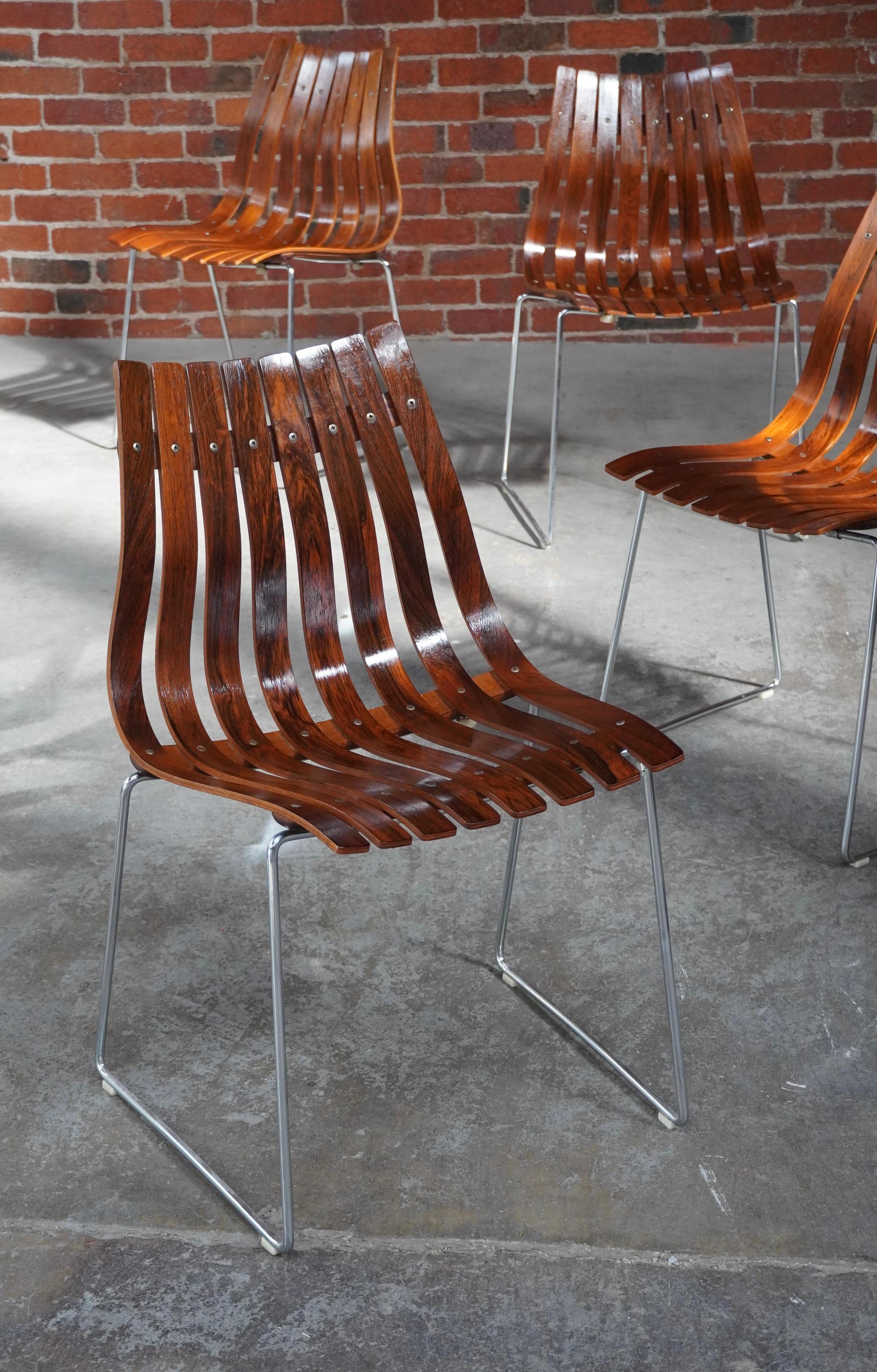 Scandinave moderne Chaises de salle à manger empilables en palissandre de Hans Brattrud de Norvège