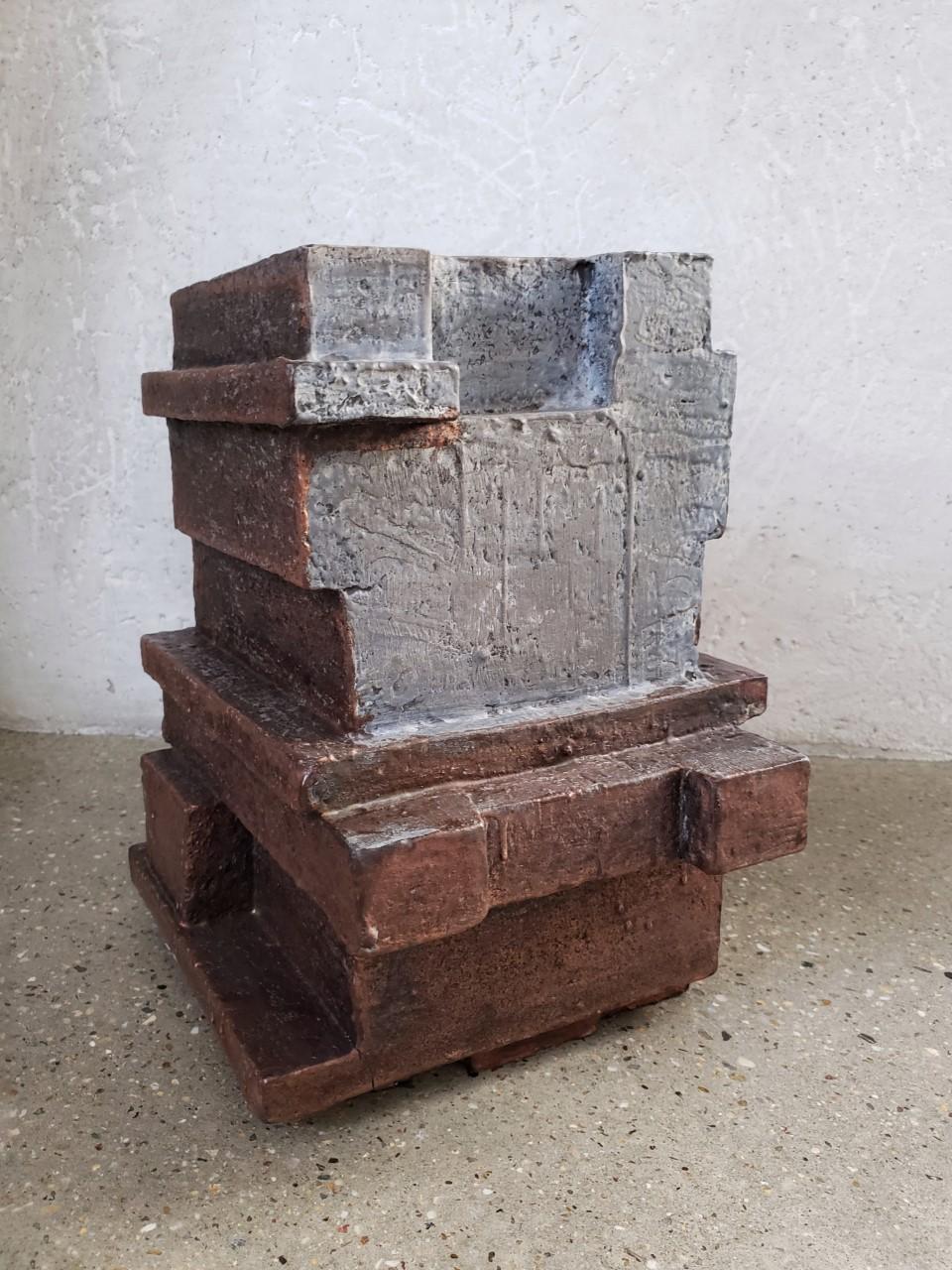 Stacks slipped cast ceramic by Eric Slayton. To be used as a side table.
This item is a limited edition of 50, and each one is unique. We have other colors.
Lead time is 4 - 5 weeks. Message us for more information. 