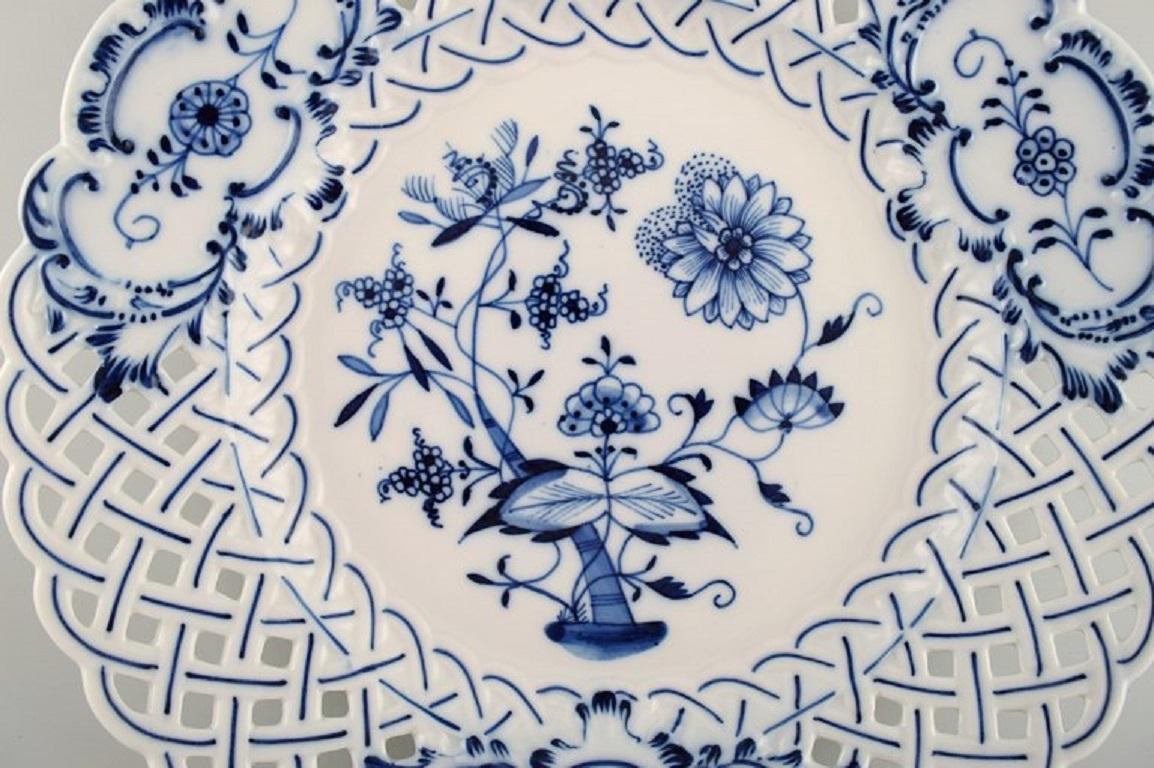 Stadt Meissen Blue Onion pattern. Openwork dinner plate. Mid-20th century.
Diameter: 27 cm.
In excellent condition.
Stamped.