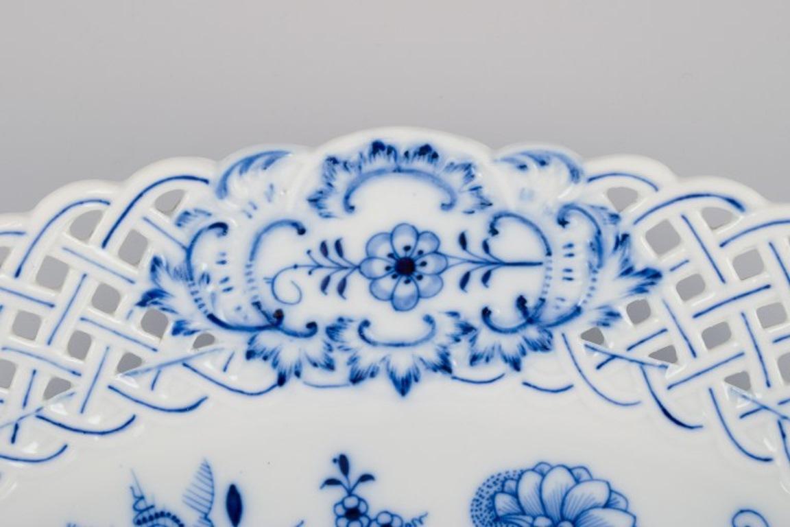 Porcelain Stadt Meissen, Germany. Blue Onion pattern open lace bowl in porcelain.