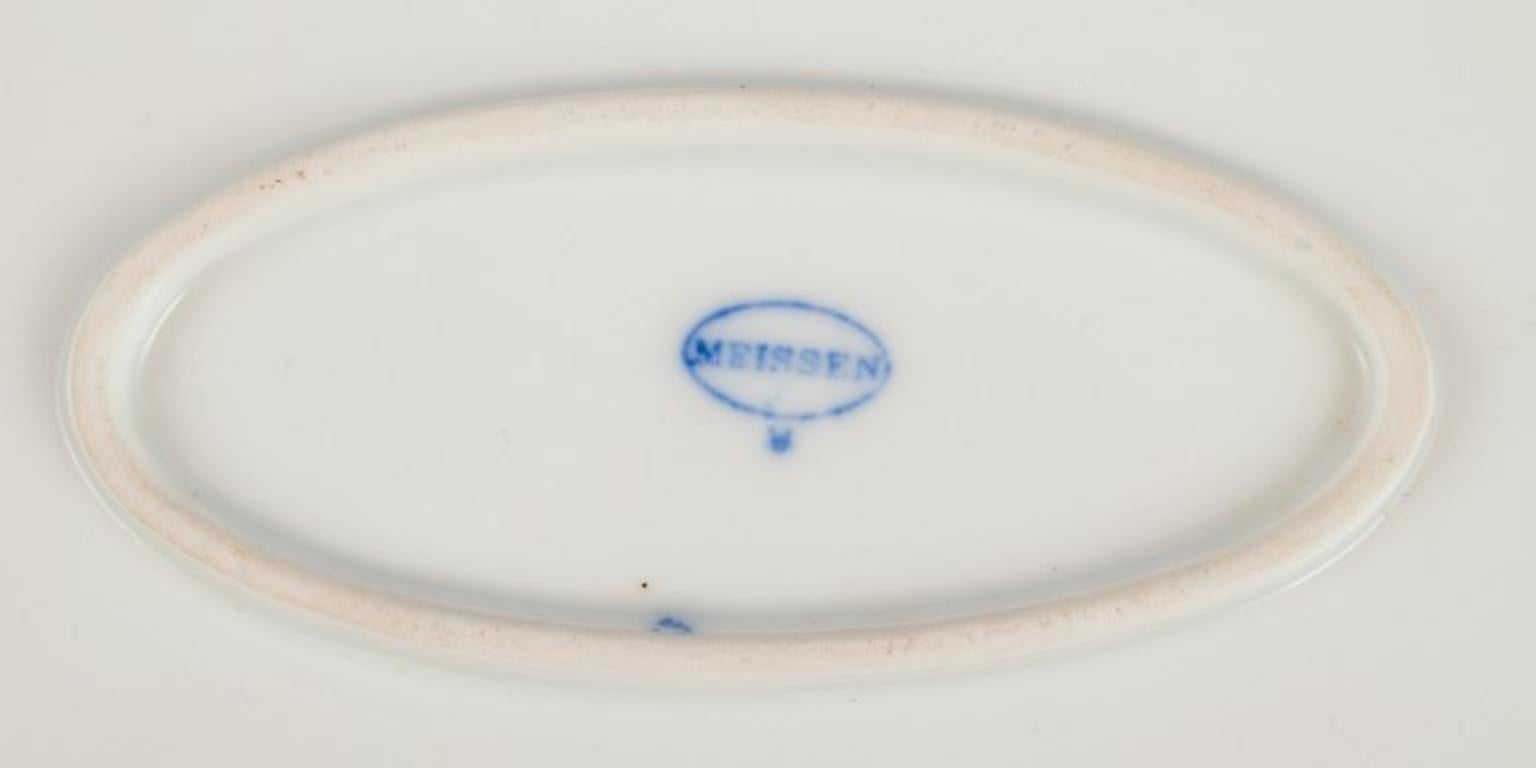 Stadt Meissen, Germany. Blue Onion pattern open lace bowl in porcelain. 2