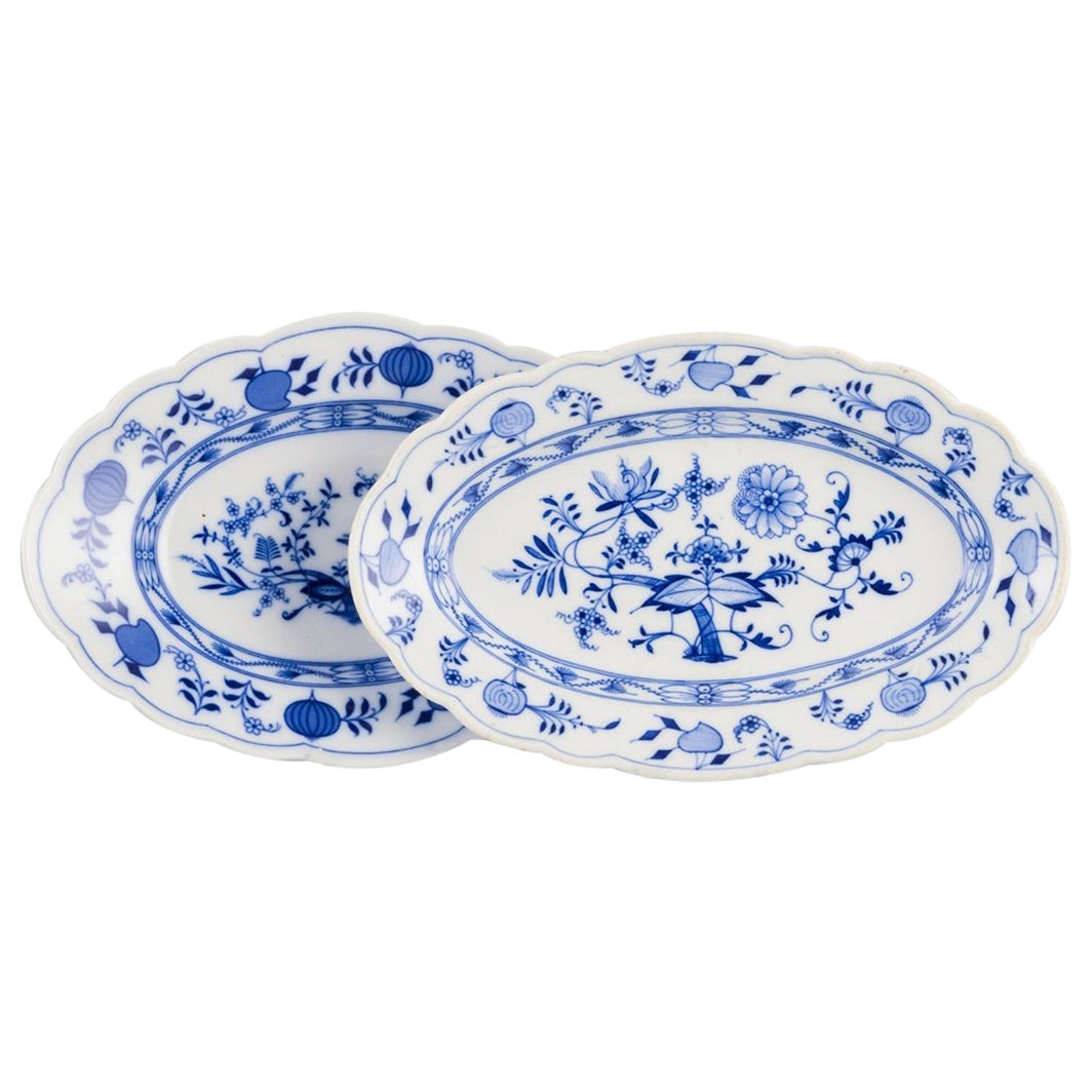 Stadt Meissen, Germany. Two oval serving dishes. Blue Onion-patterned decoration