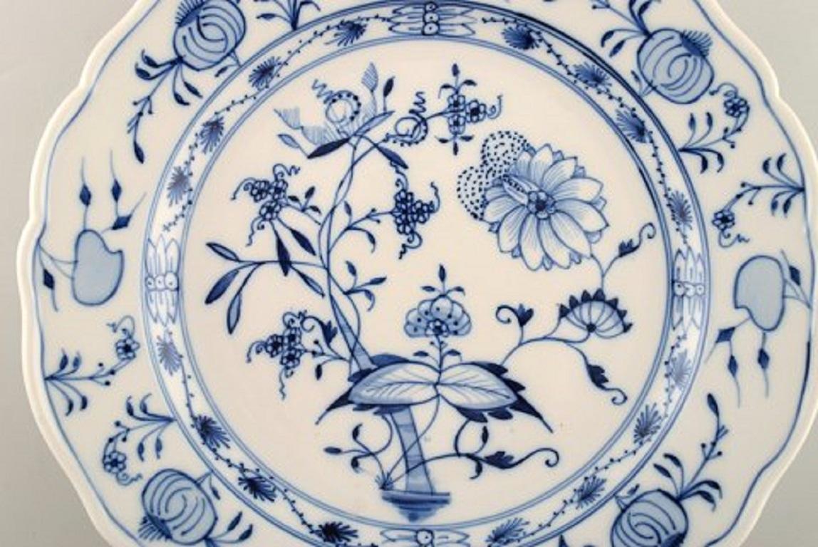 Stadt Meissen blue onion pattern. Dinner plate. 6 pieces in stock, mid-20th century.
In very good condition.
Stamped.
Measures: 25 cm.
