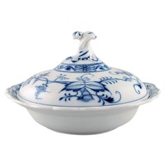 Stadt Meissen Blue Onion Patterned Lidded Tureen, Mid-20th Century