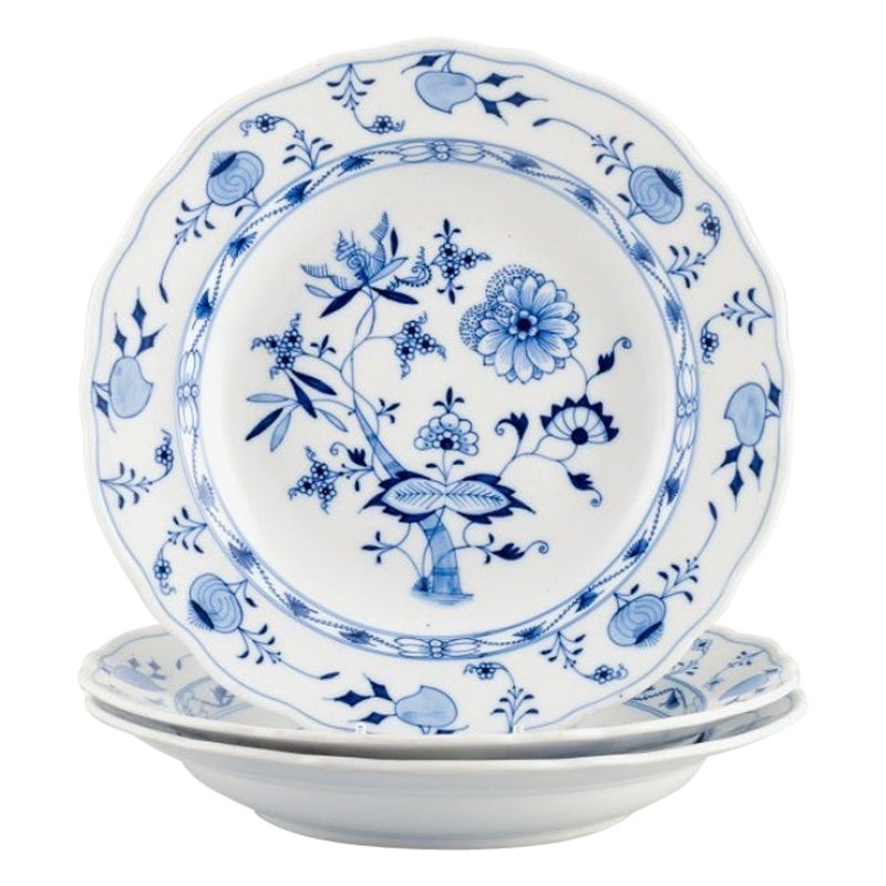 Stadt Meissen, Three Deep Plates, Blue Onion Pattern, 1930s