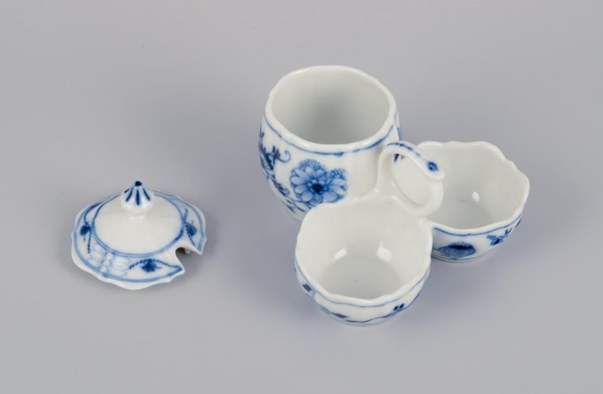 Mid-20th Century Stadtmeissen, Germany. Three Blue Onion pattern plates and a condiment set.  For Sale
