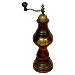 Moulin à poivre Stafanc Ugolini Firenze, 1784* en bois fruitier et laiton