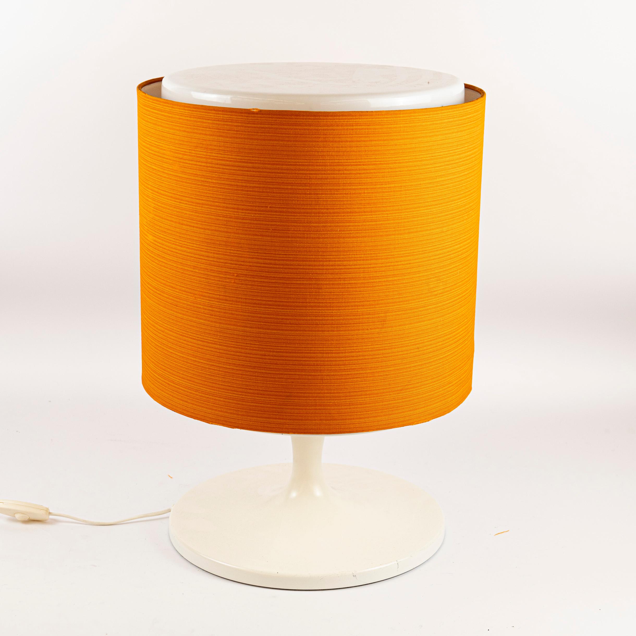 Ère spatiale Lampe de table tulipe de l'ère spatiale en vente