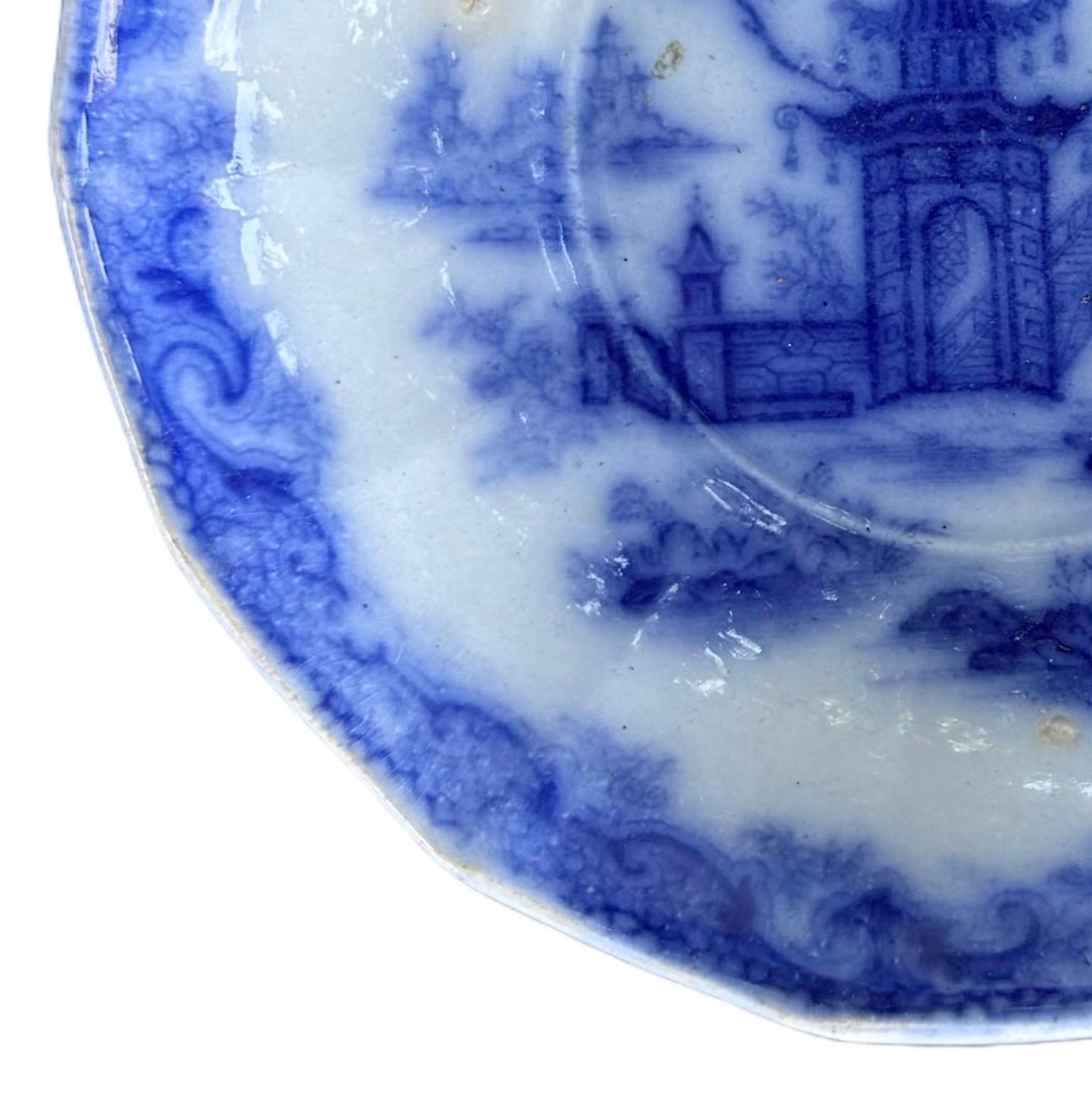 Guglielmo IV Piatto in ceramica inglese Staffordshire motivo Whampoa circa 1842 in vendita