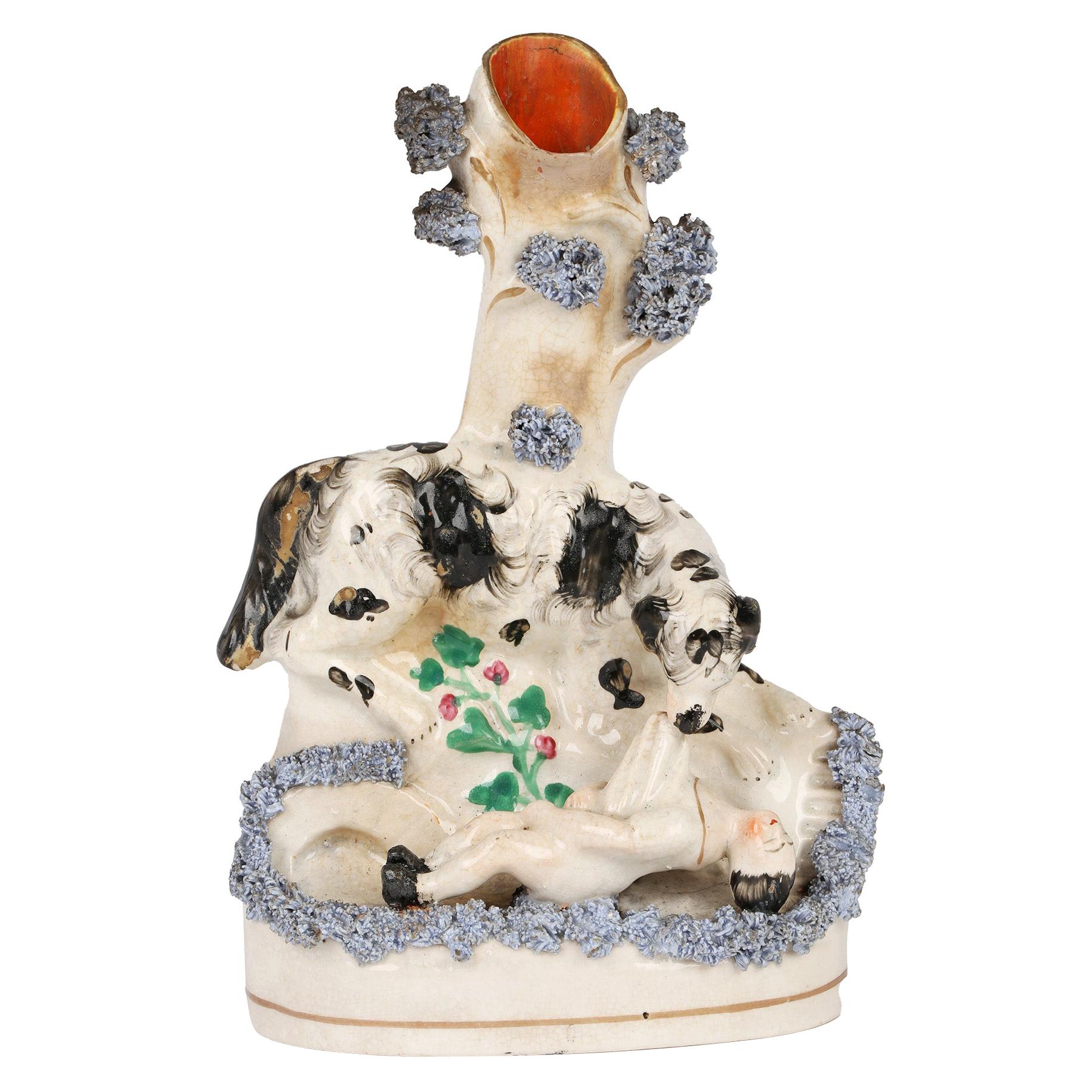 Vase de déversement en poterie anglaise du Staffordshire représentant un chien sauvant un garçon qui flotte en vente