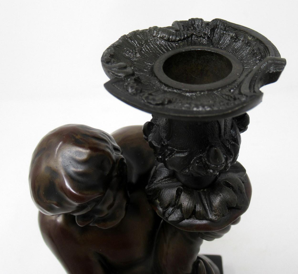 Céramique Figure en Staffordshire représentant un Triton masculin John Caldwell par John Wood Caldwell 19e siècle en vente