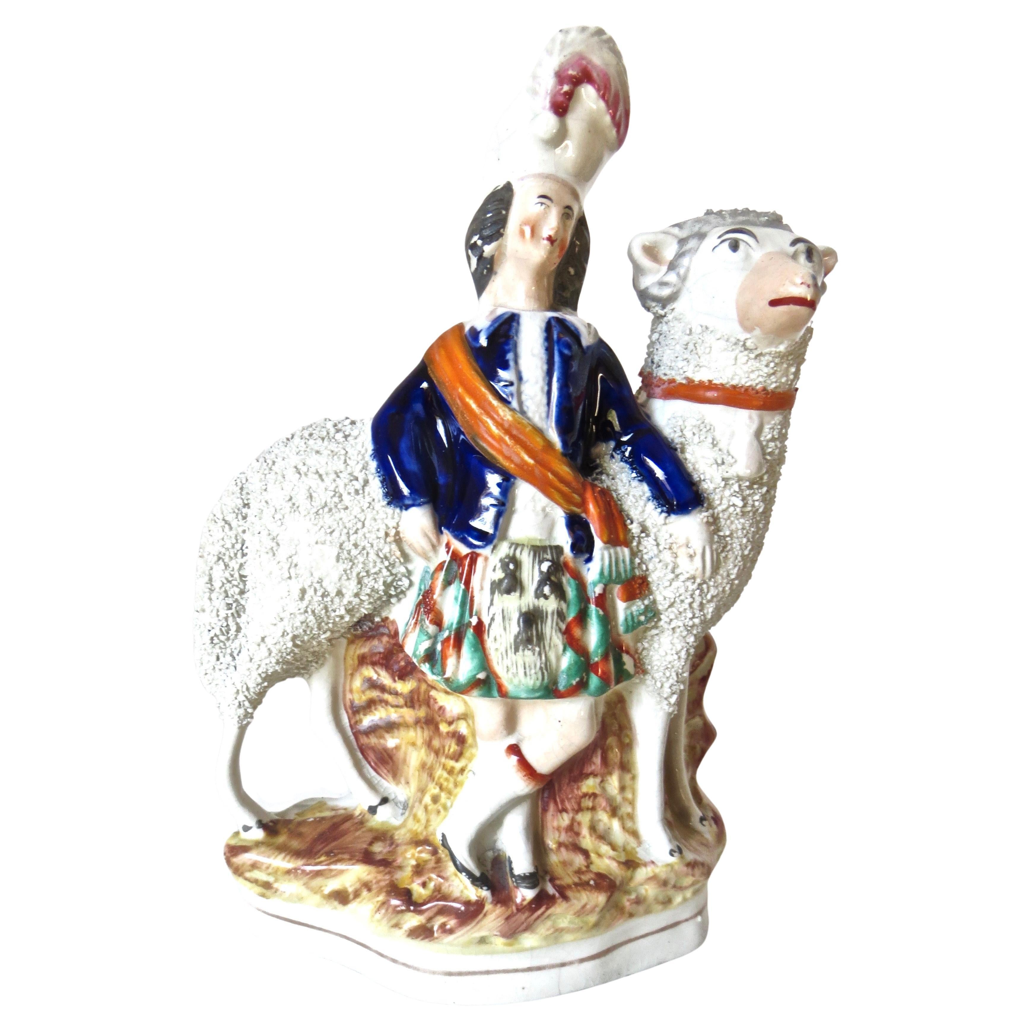 Staffordshire-Figur „Junger Hochlandjunge, der von einem Schaf steht“ aus Staffordshire, um 1860