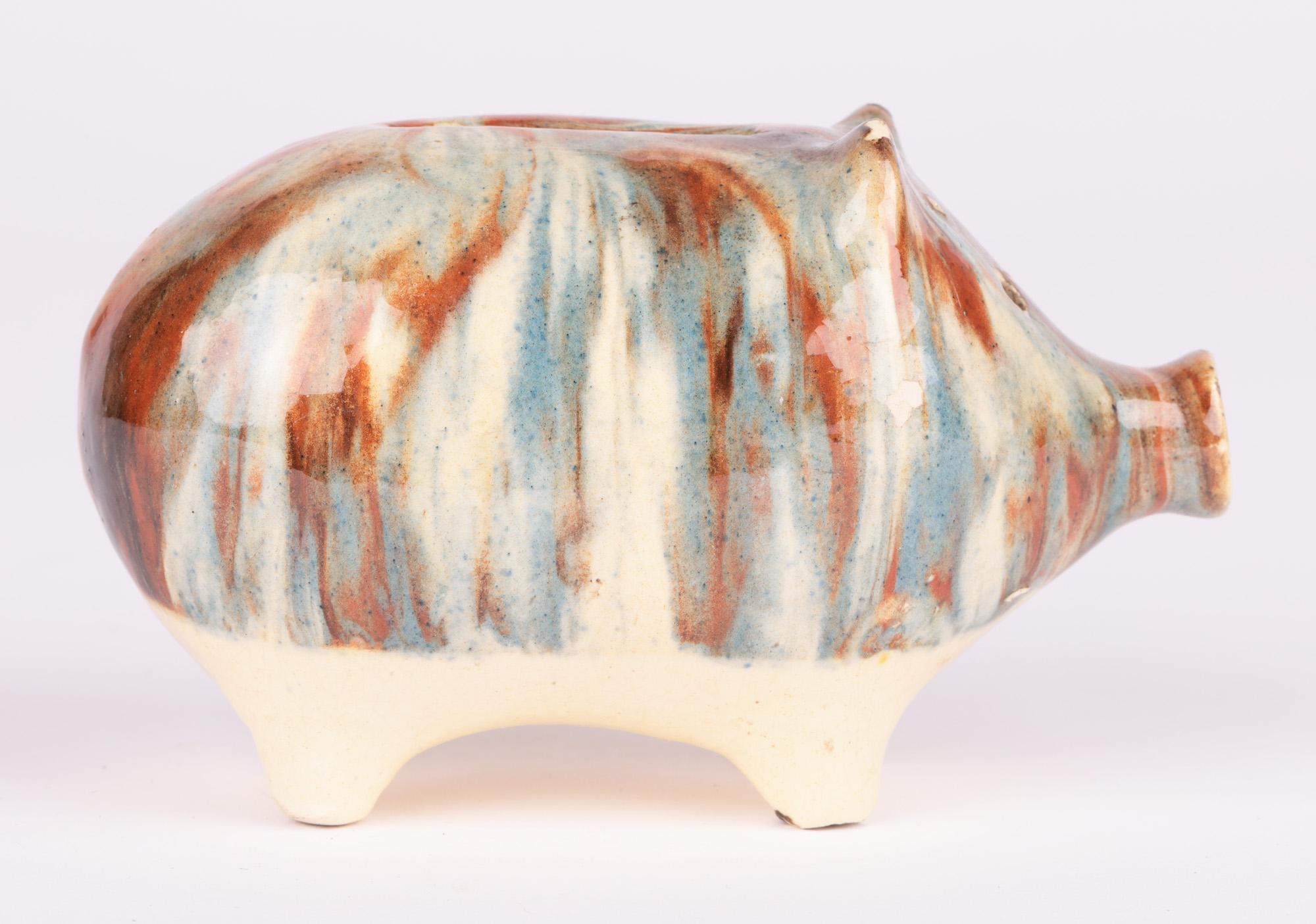 Tirelire à cochon en poterie émaillée Staffordshire Marble Slipware en vente 2