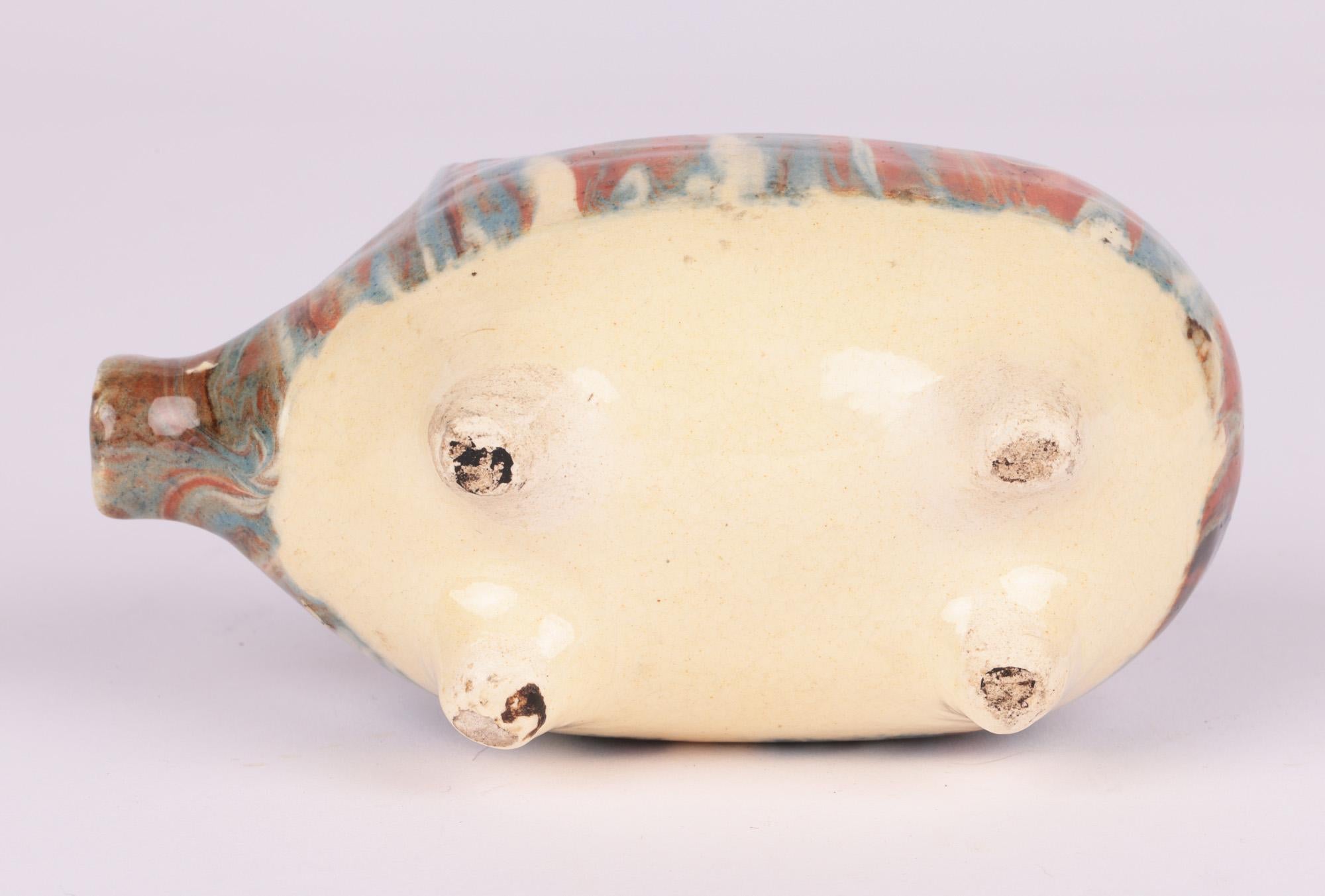 Tirelire à cochon en poterie émaillée Staffordshire Marble Slipware en vente 3