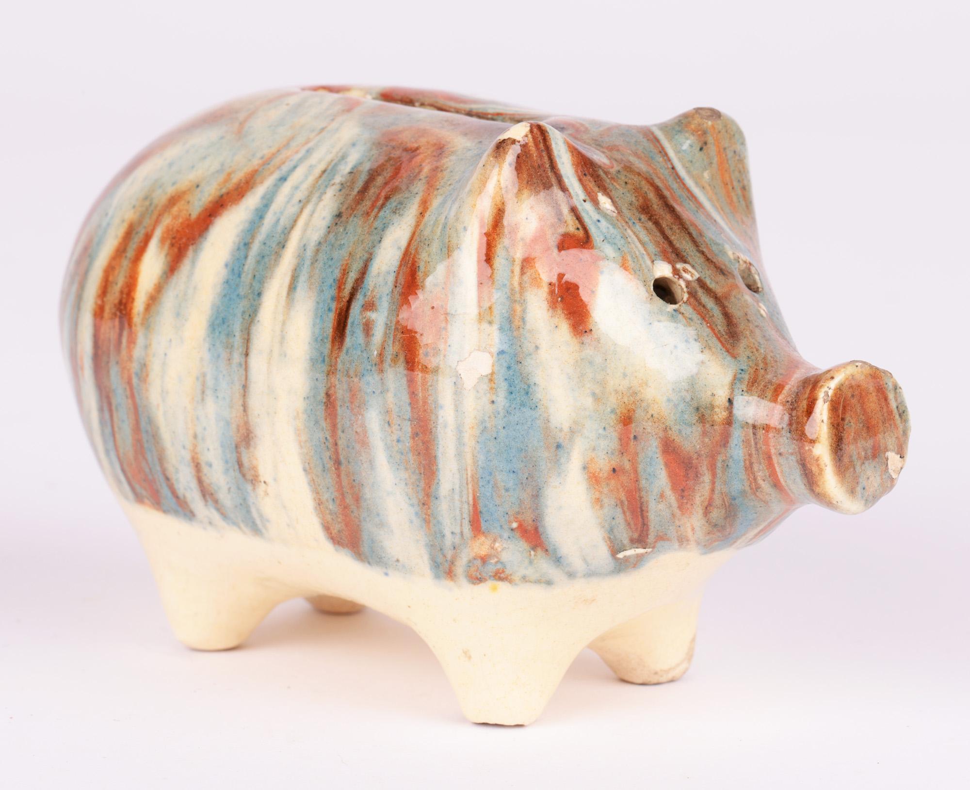 Tirelire à cochon en poterie émaillée Staffordshire Marble Slipware en vente 4