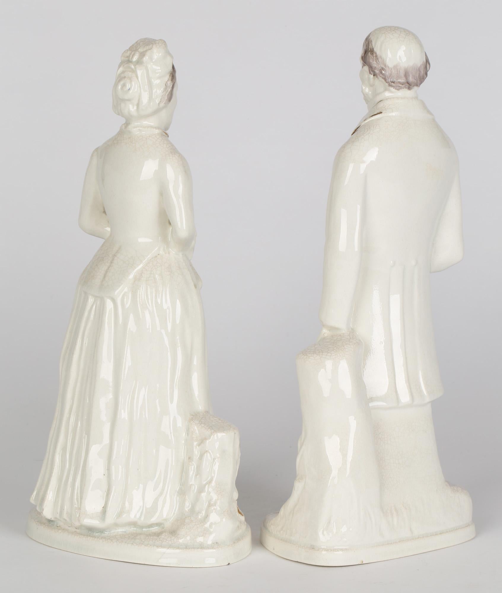 Paire de portraits politiques de M. et Mme Gladstone en poterie du Staffordshire en vente 4
