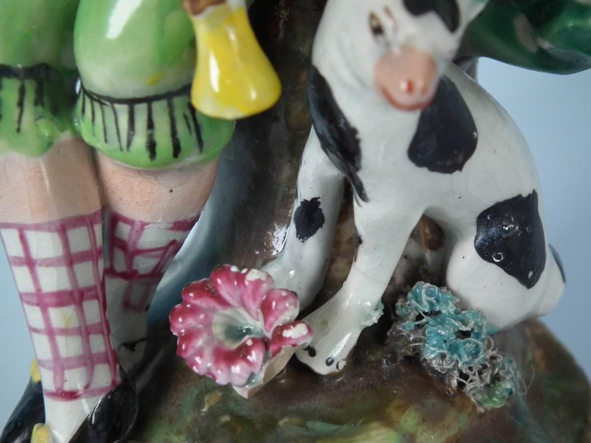 Figura di pifferaio Bocage in ceramica perlata dello Staffordshire in vendita 4