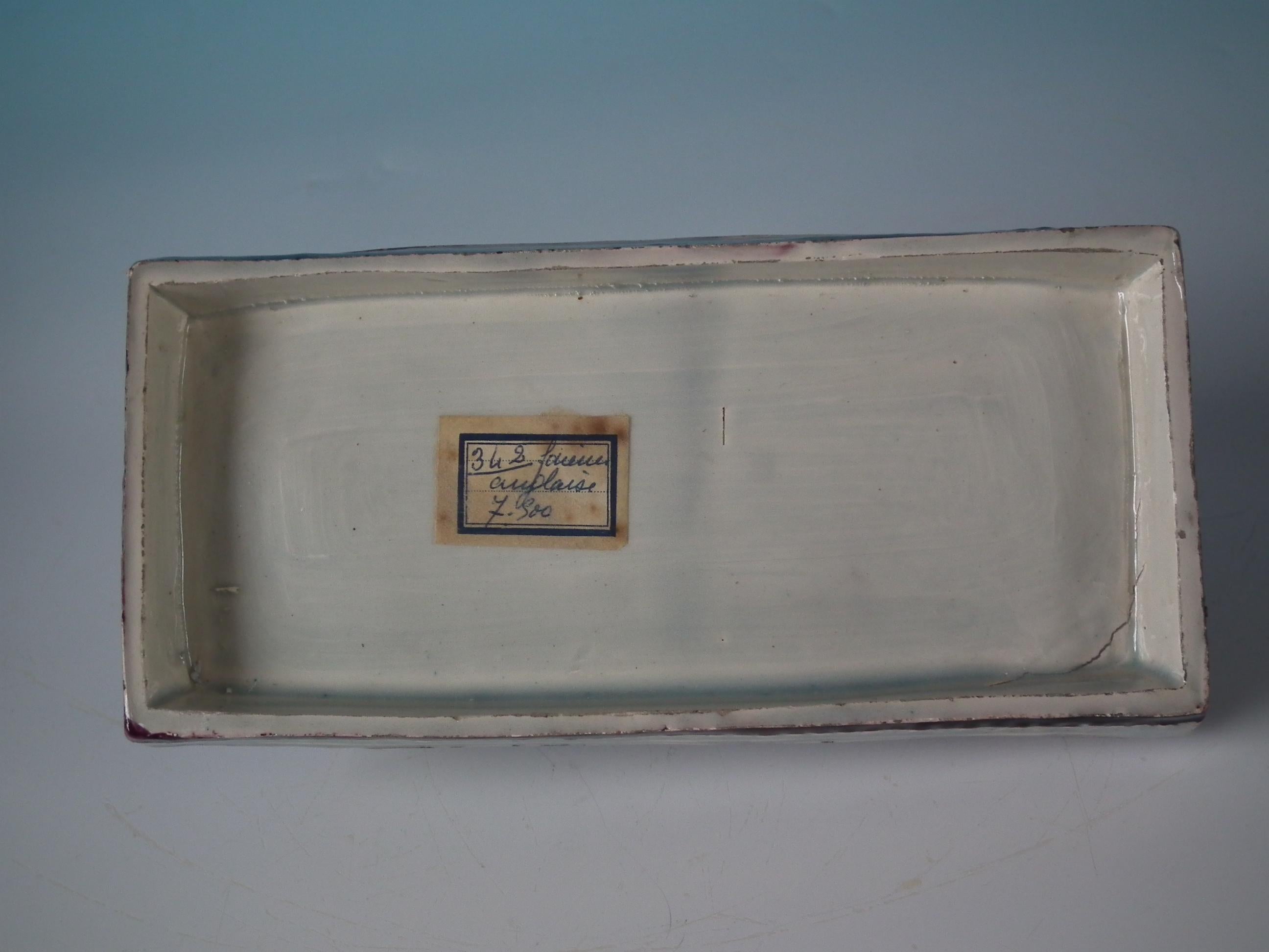 Staffordshire Pearlware Greyhound Box and Cover In Good Condition In Chelmsford, Essex